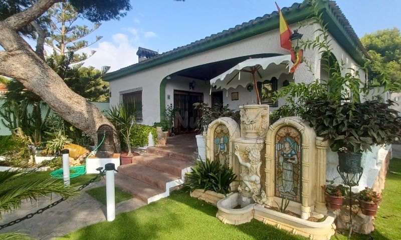 Villa 3 habitaciones 250m² en venta - Altos de Campoamor - foto 5