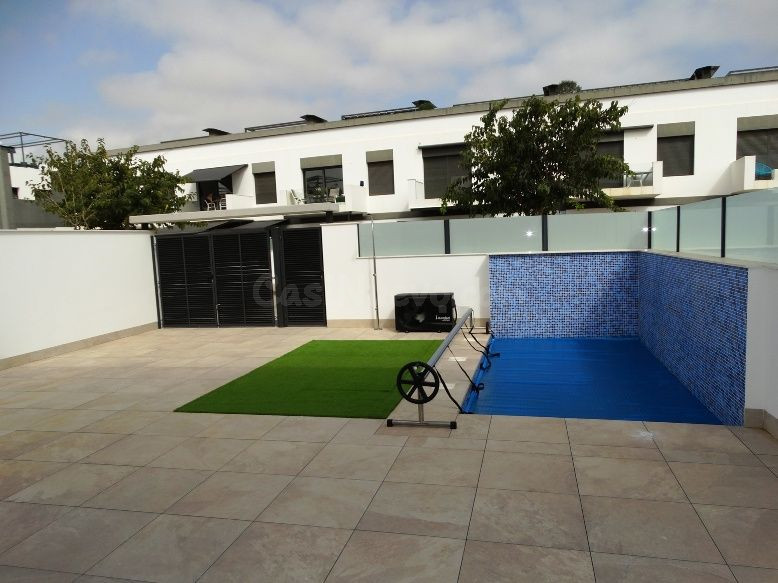 Adosado 3 habitaciones 116m² en venta - Zona Pueblo - foto 2