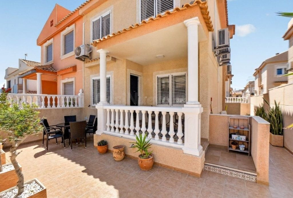 Casa 3 habitaciones 104m² en venta - Centro - foto 2