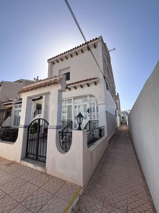 Casa 2 habitaciones 96m² en venta - Las Filipinas - foto 4