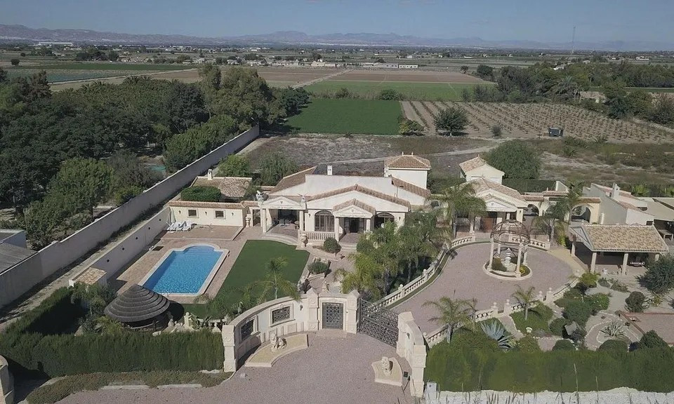 Finca rústica 4 habitaciones 230m² en venta - Comunidad valenciana