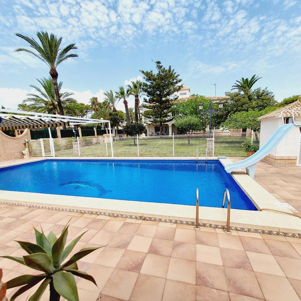 Villa 7 habitaciones en venta - Lomas de Cabo Roig - foto 2
