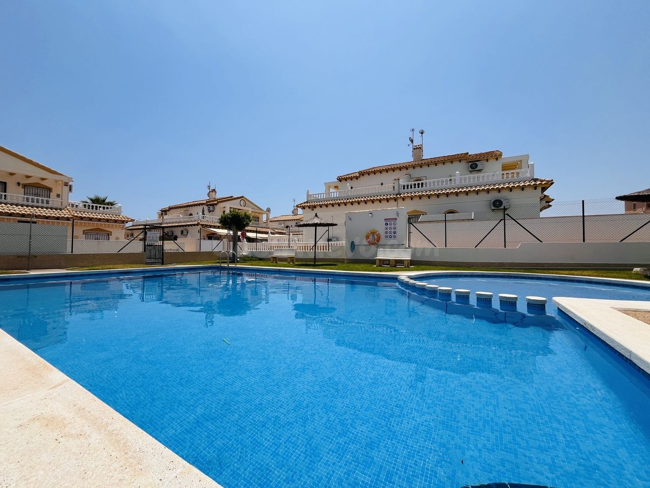 Casa 3 habitaciones 104m² en venta - Orihuela Costa - foto 2