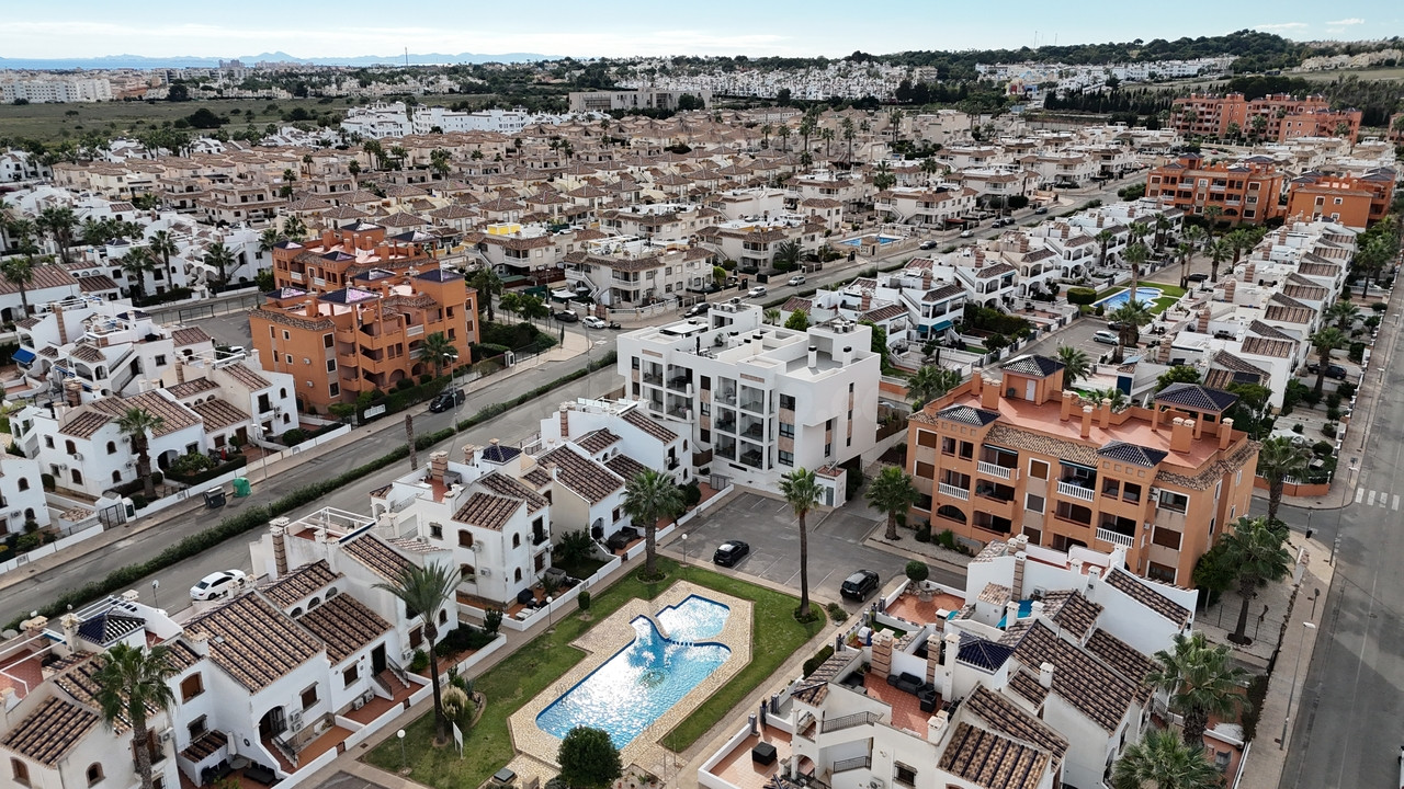 Ático 2 habitaciones 80m² en venta - Villamartín-Las Filipin - foto 2