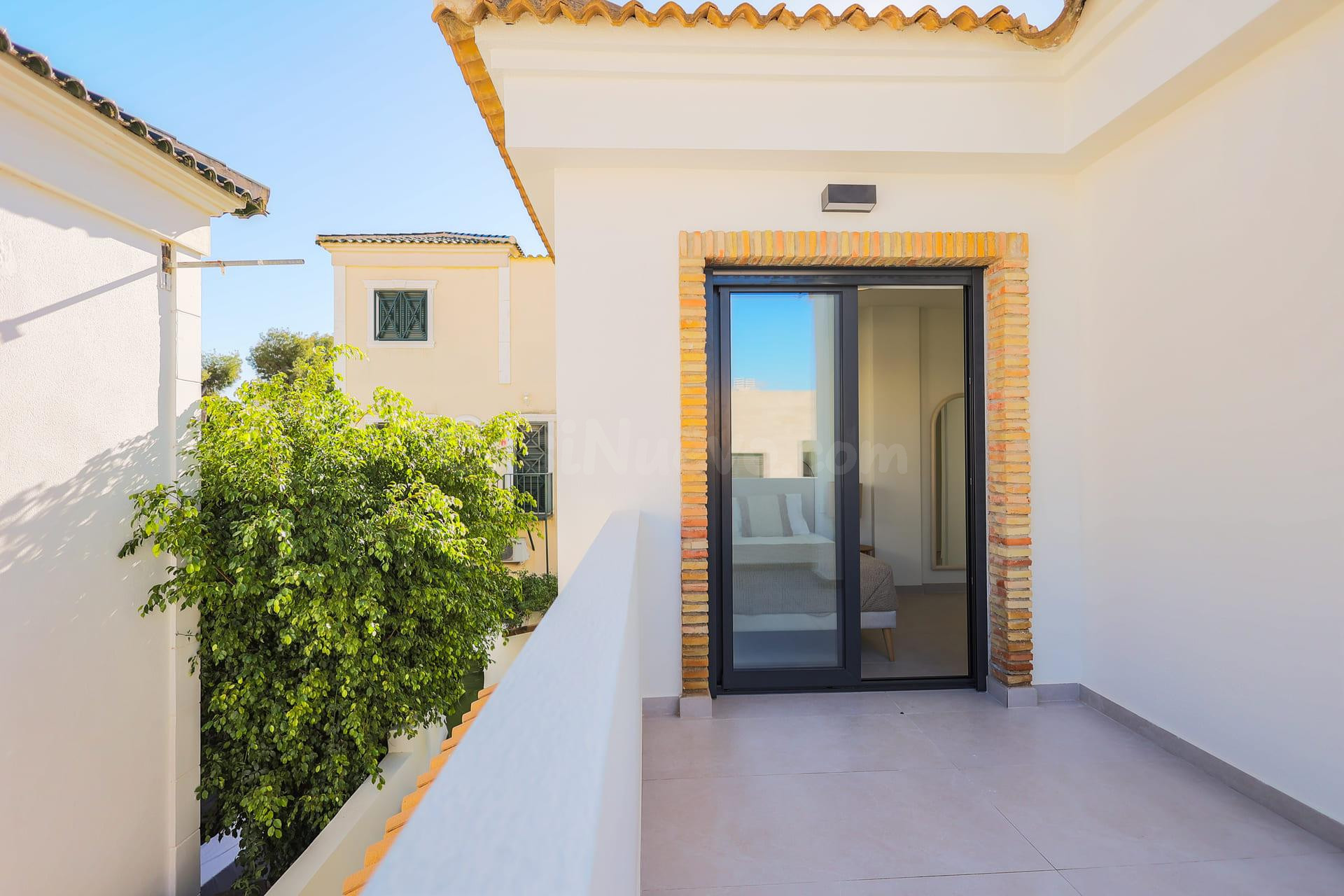 Villa 3 habitaciones 109m² en venta - Orihuela Costa - foto 2