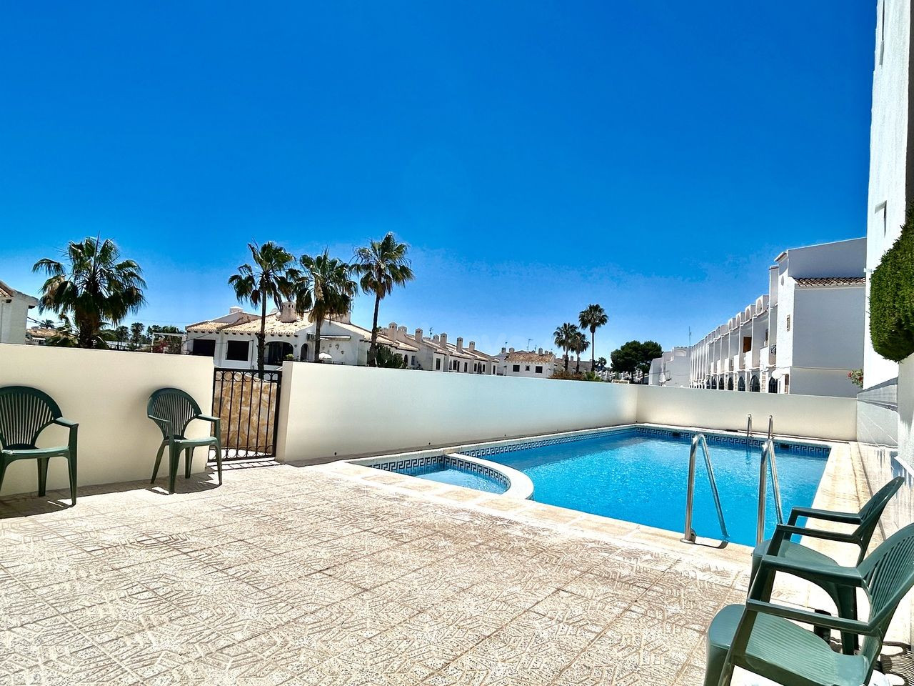 Casa 3 habitaciones 100m² en venta - La Zenia - foto 4