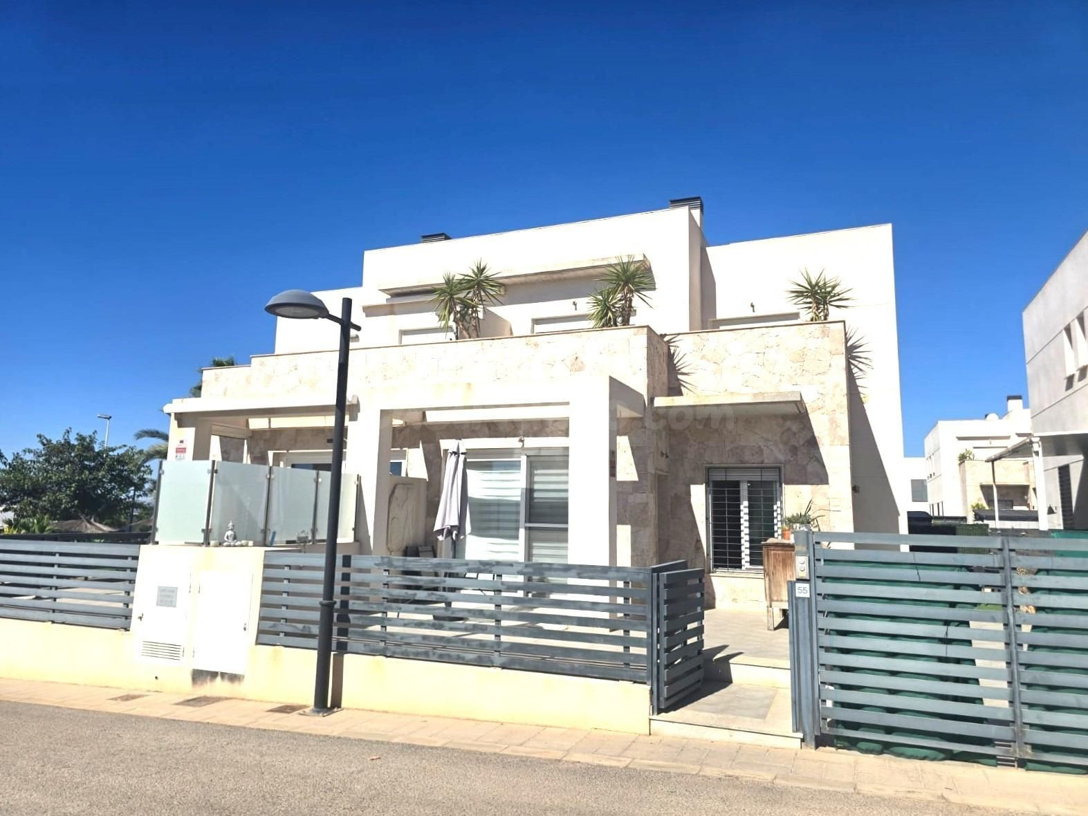Dúplex 3 habitaciones 103m² en venta - Aguas Nuevas