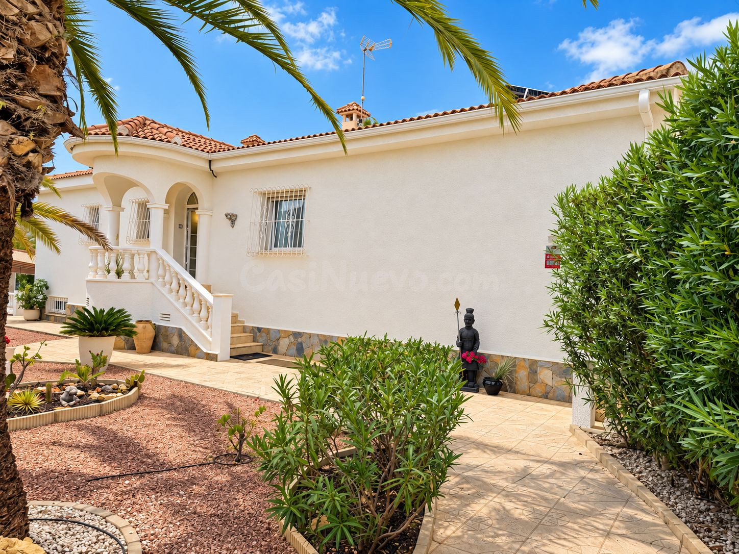 Villa 5 habitaciones 344m² en venta - Centro de la Ciudad Quesada - foto 2