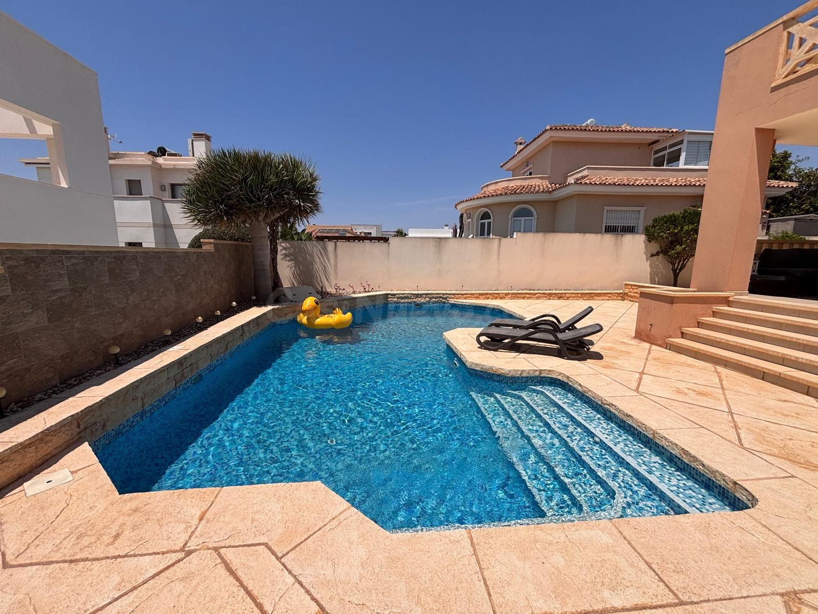 Villa 4 habitaciones 175m² en venta - Doña Pepa - foto 2