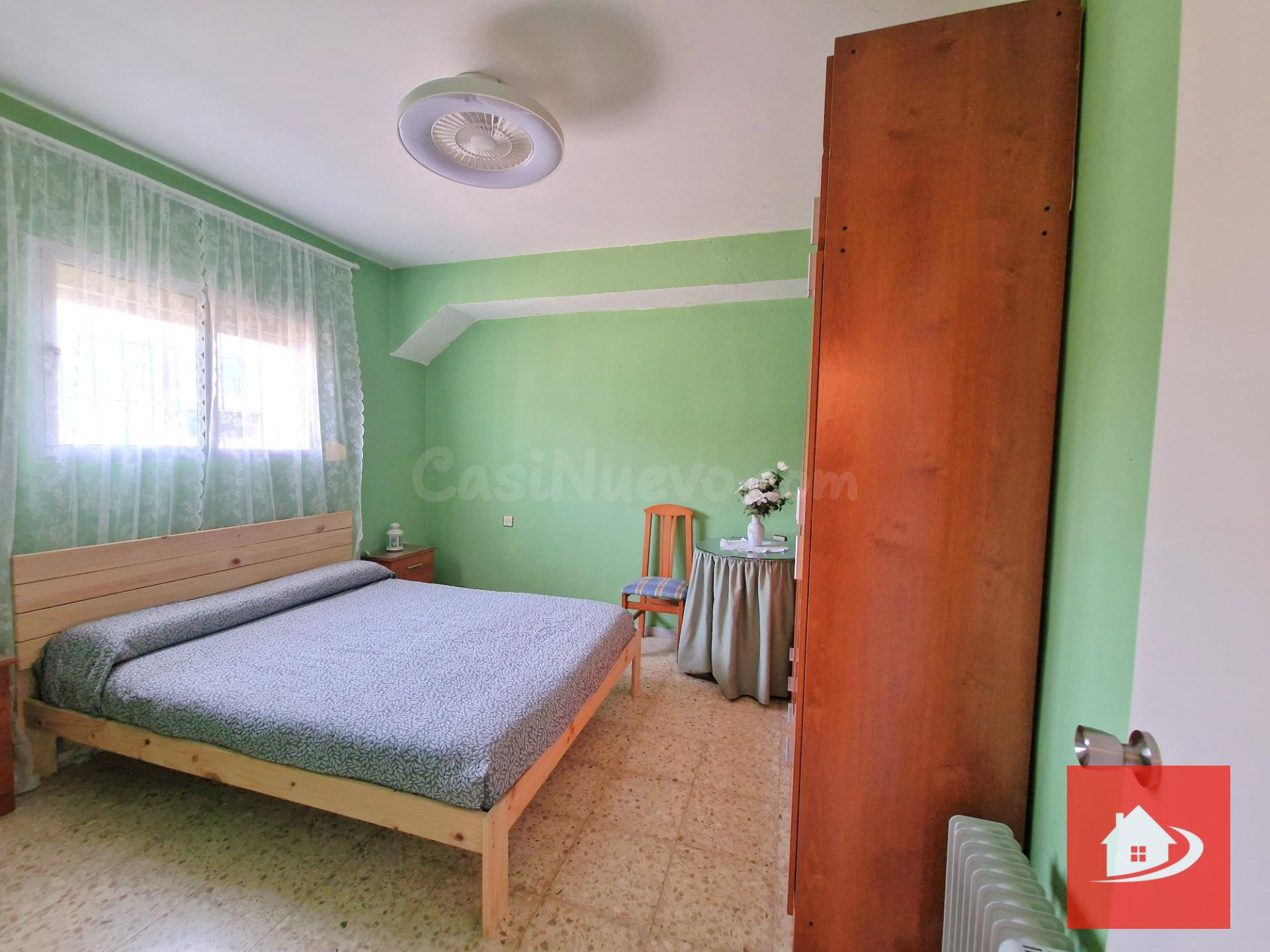 CASA INDEPENDIENTE CON NAVE INDUSTRIAL ZONA LA DEHESILLA - foto 3