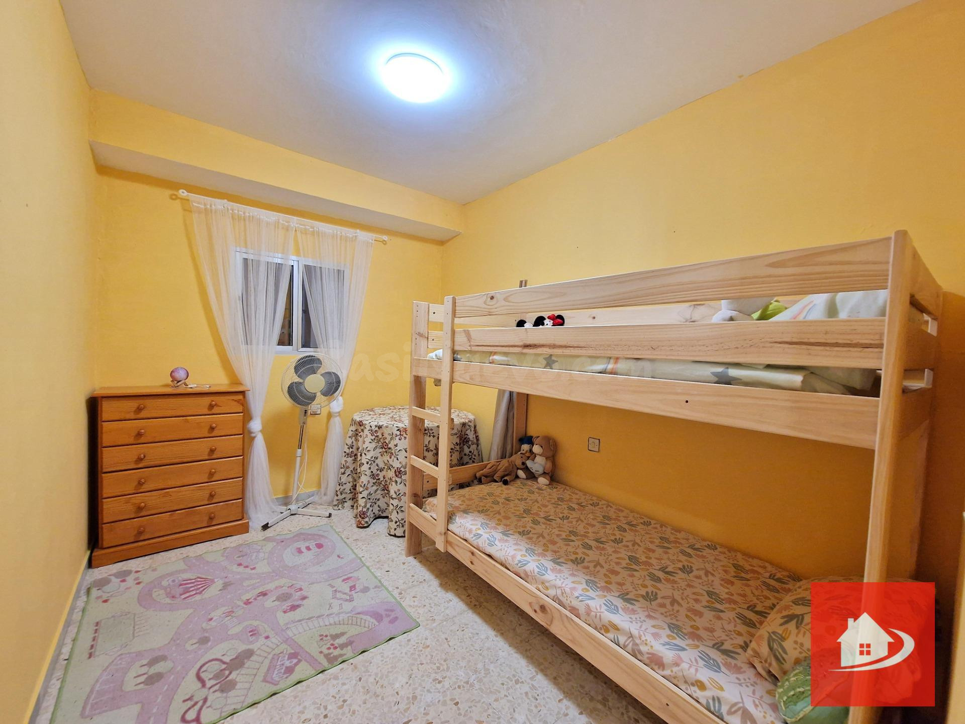 CASA INDEPENDIENTE CON NAVE INDUSTRIAL ZONA LA DEHESILLA - foto 4