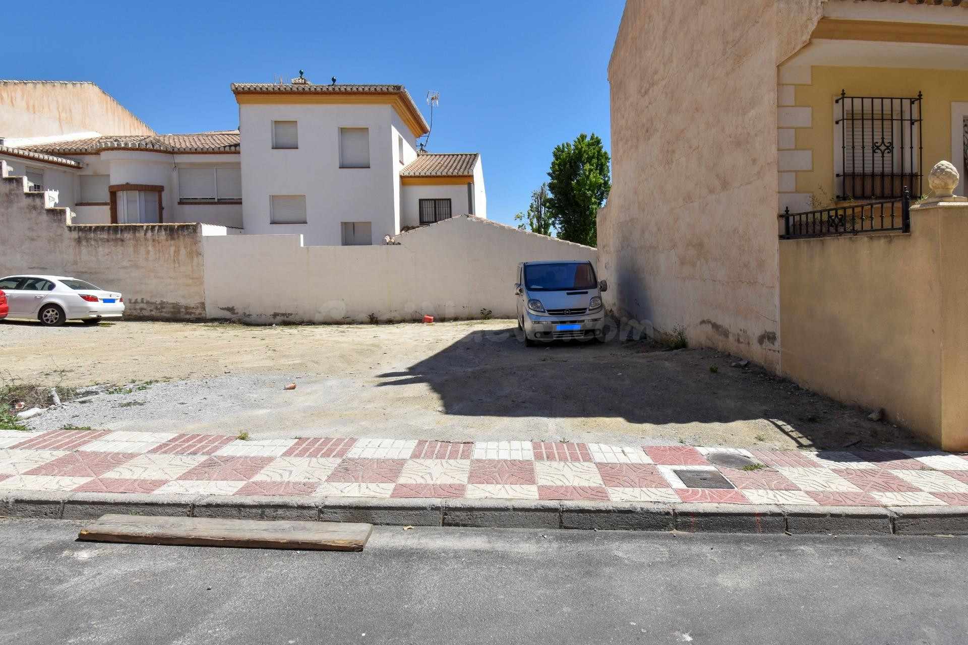 Se vende solar en Calle Córdoba 9, una de las mejores zonas 