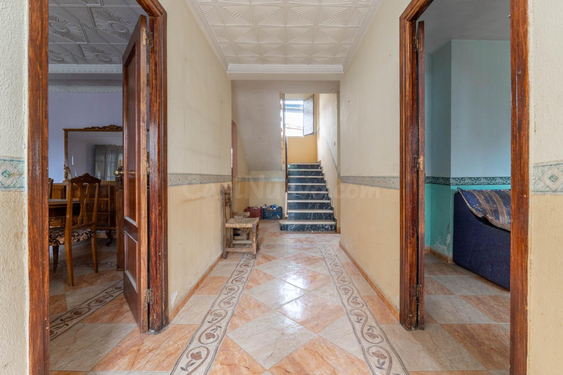 SE VENDE CASA CON UNA PARCELA DE 461 m2 (EN EL CENTRO DE LOS - foto 3