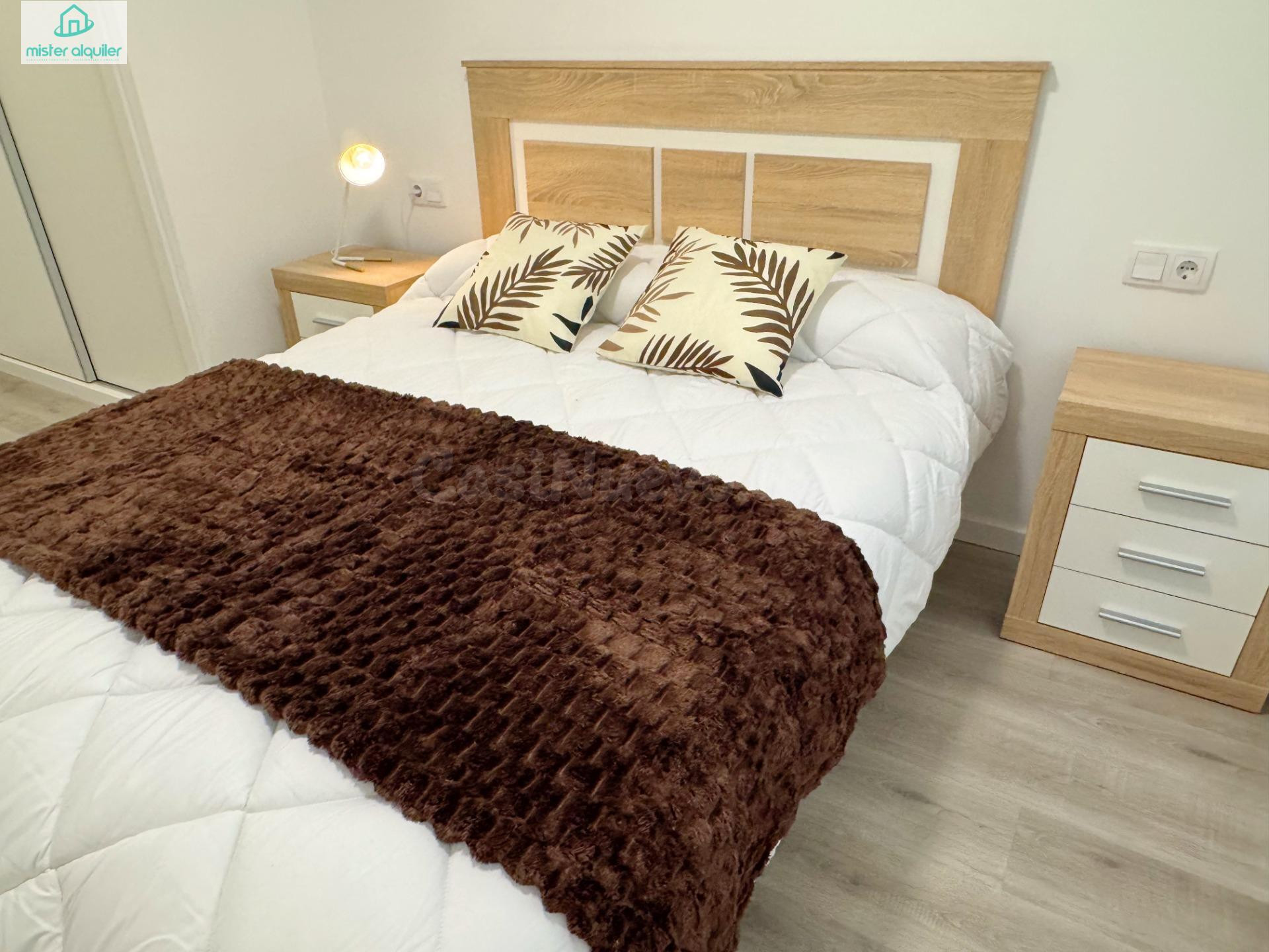 APARTAMENTO DE LUJO EN BRISAS DE LEVANTE CON PISCINA, GARAJE, EMPADRONAMIENTO Y A UN PASO DE LAS PLAYAS Y DEL TRAM - foto 2