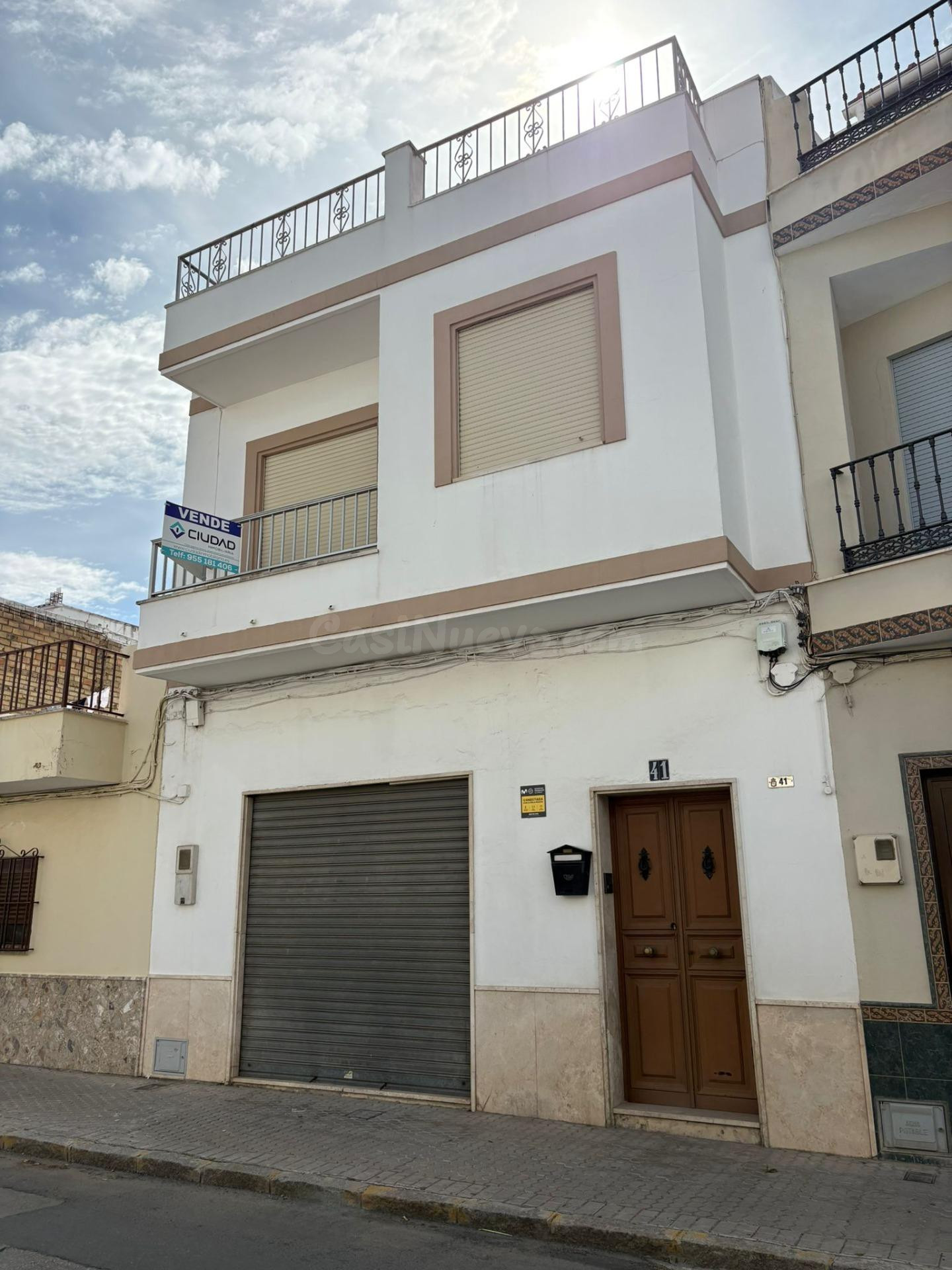 OPORTUNIDAD DE CASA EN AVDA DEL PANTANO!