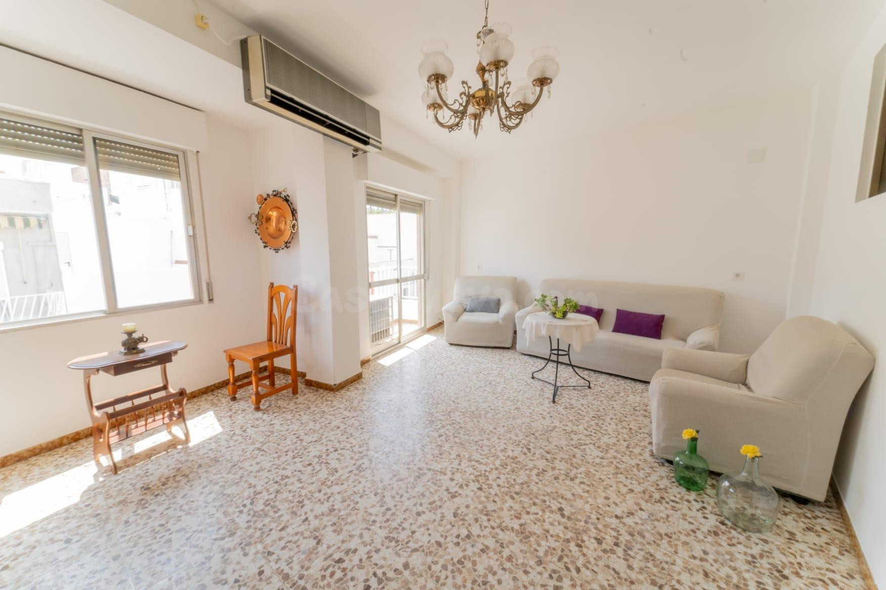 OPORTUNIDAD DE CASA EN AVDA DEL PANTANO! - foto 5