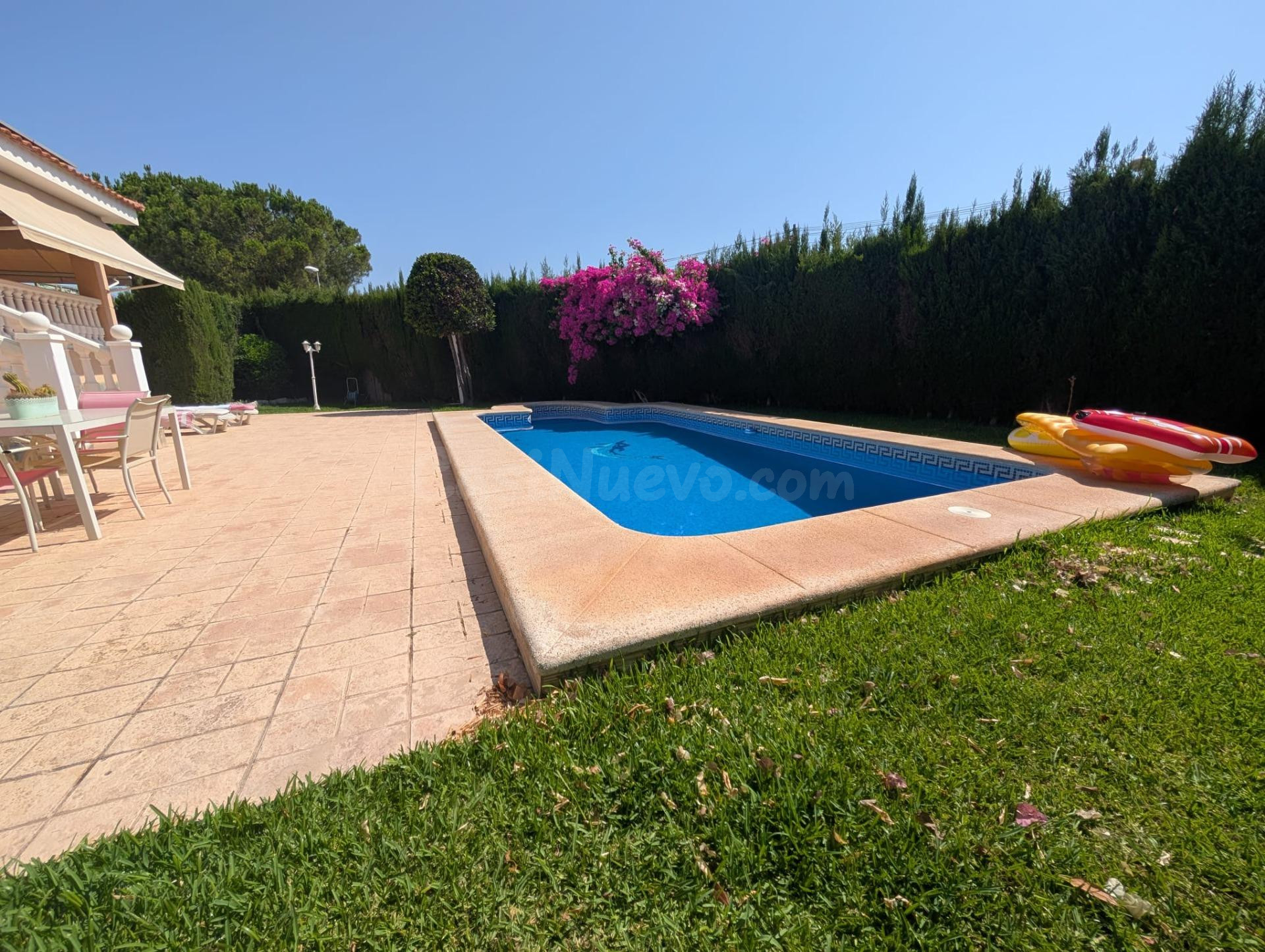 Impresionante Chalet Reformado en Mutxamel por 599,000 euros - foto 2