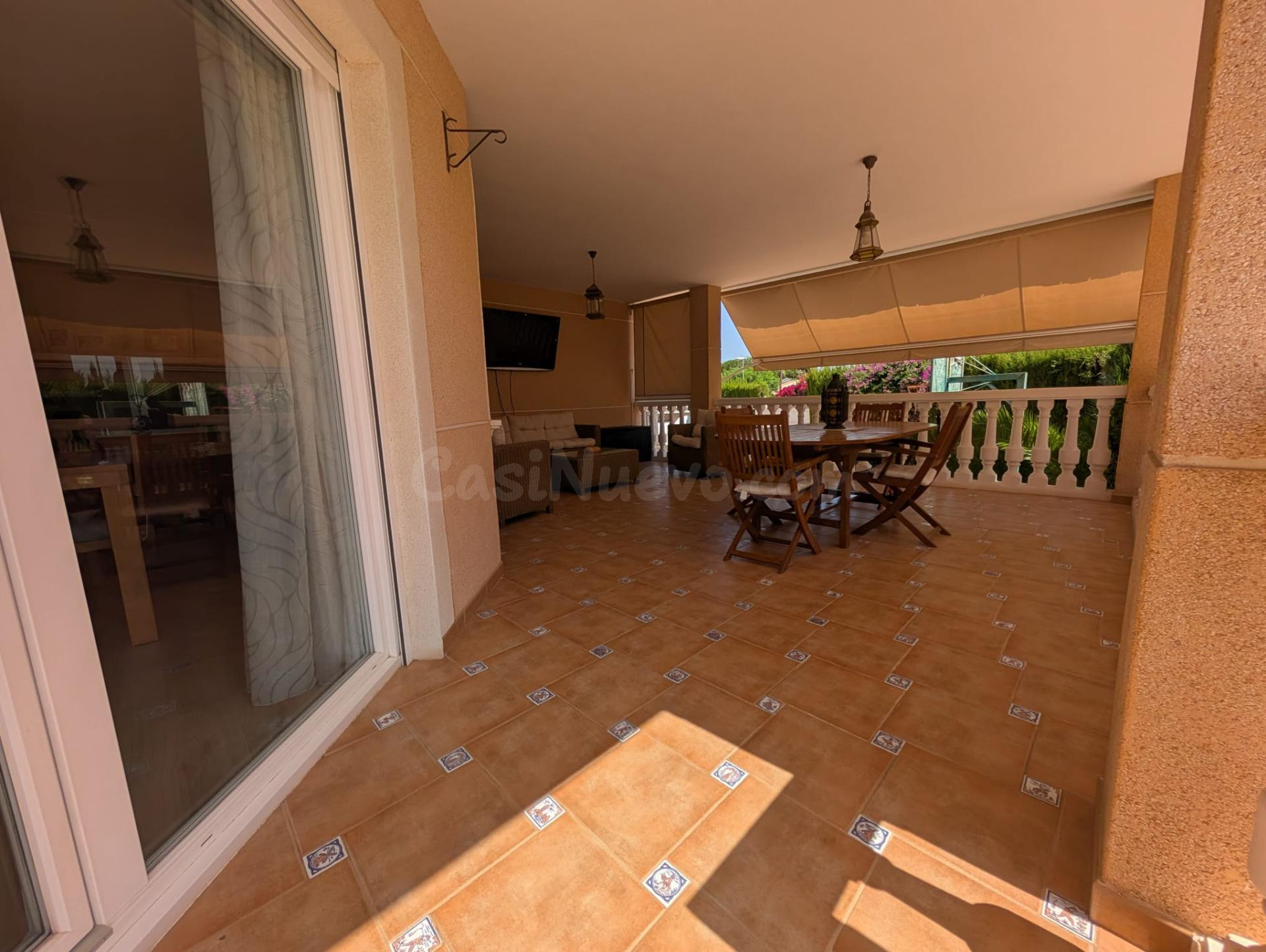 Impresionante Chalet Reformado en Mutxamel por 599,000 euros - foto 4