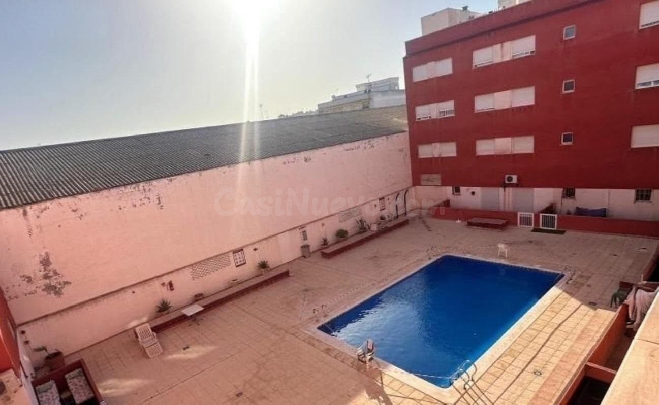 EN ALMORADI TU PISO CON GARAJE Y PISCINA - foto 3
