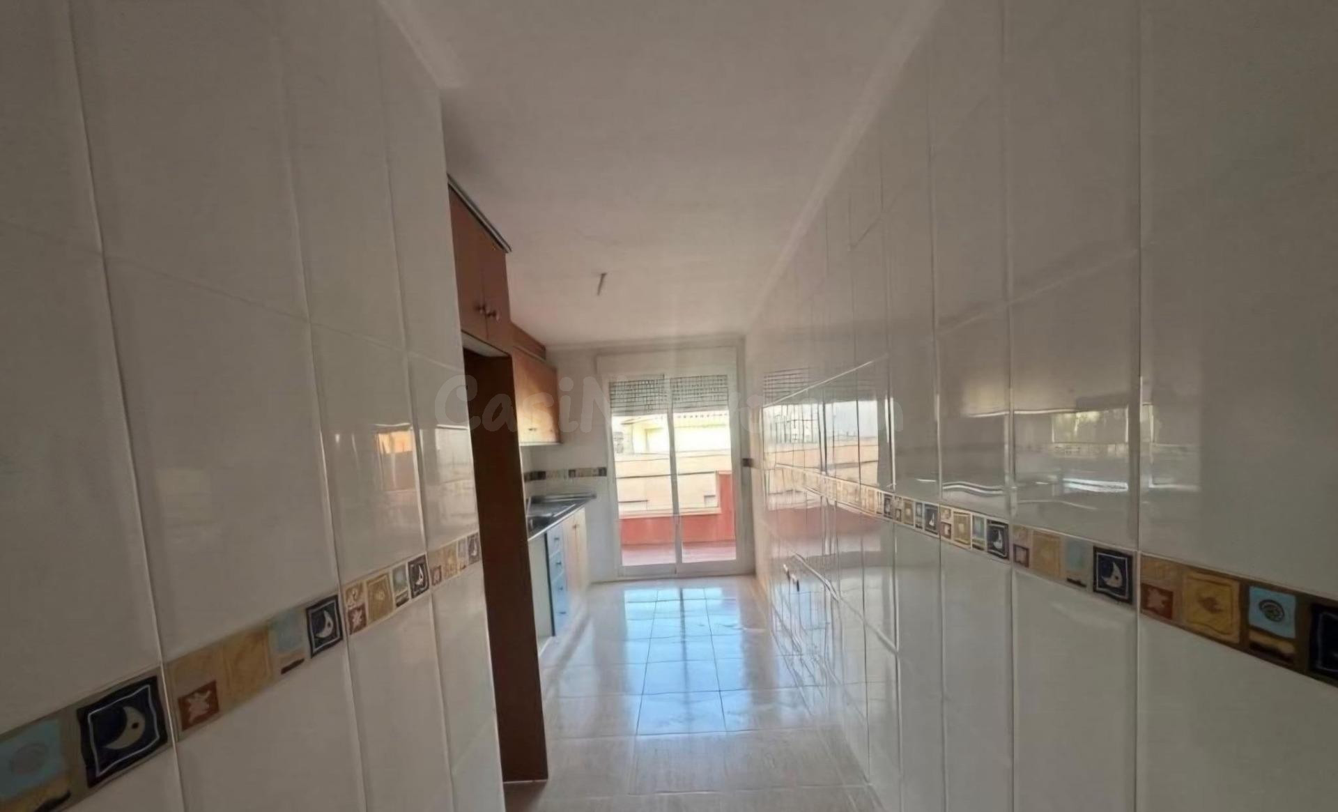EN ALMORADI TU PISO CON GARAJE Y PISCINA - foto 4