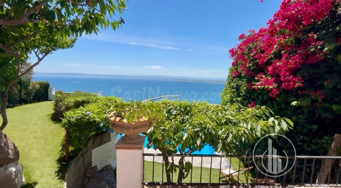 IMPRESIONANTE VILLA CON VISTA A LA BAHIA DE ROSES - foto 5