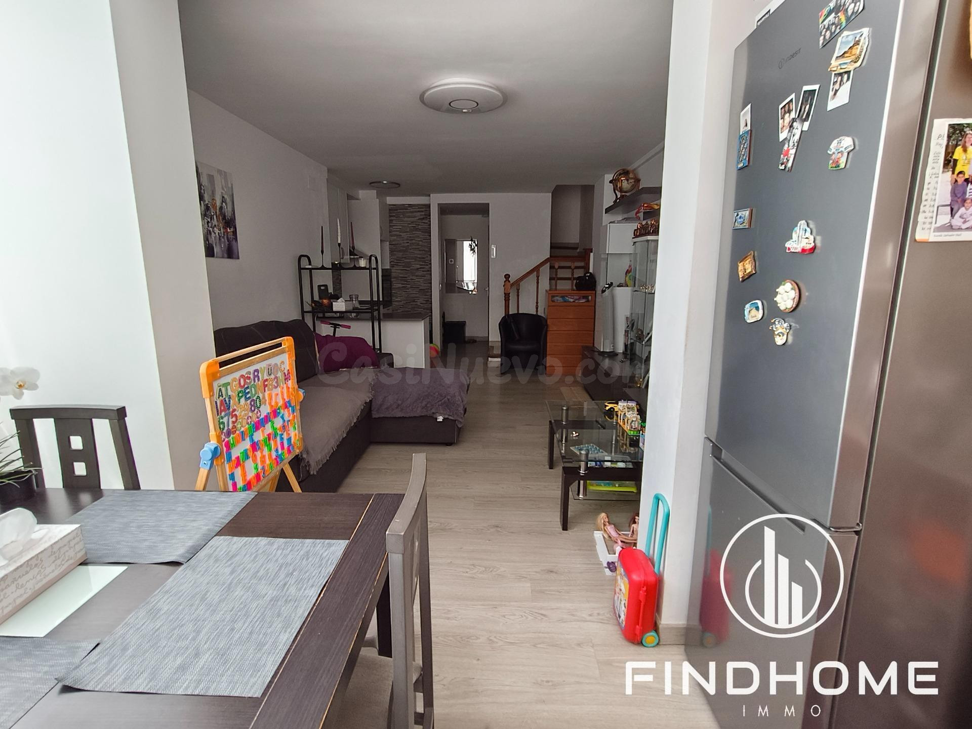 Ático Dúplex Reformado con Terraza y Solárium en el Centro d - foto 4