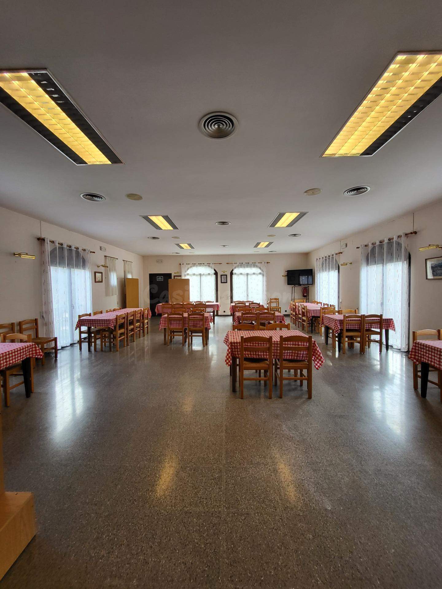 Local comercial 10 habitaciones 316m² en alquiler - La garro - foto 3