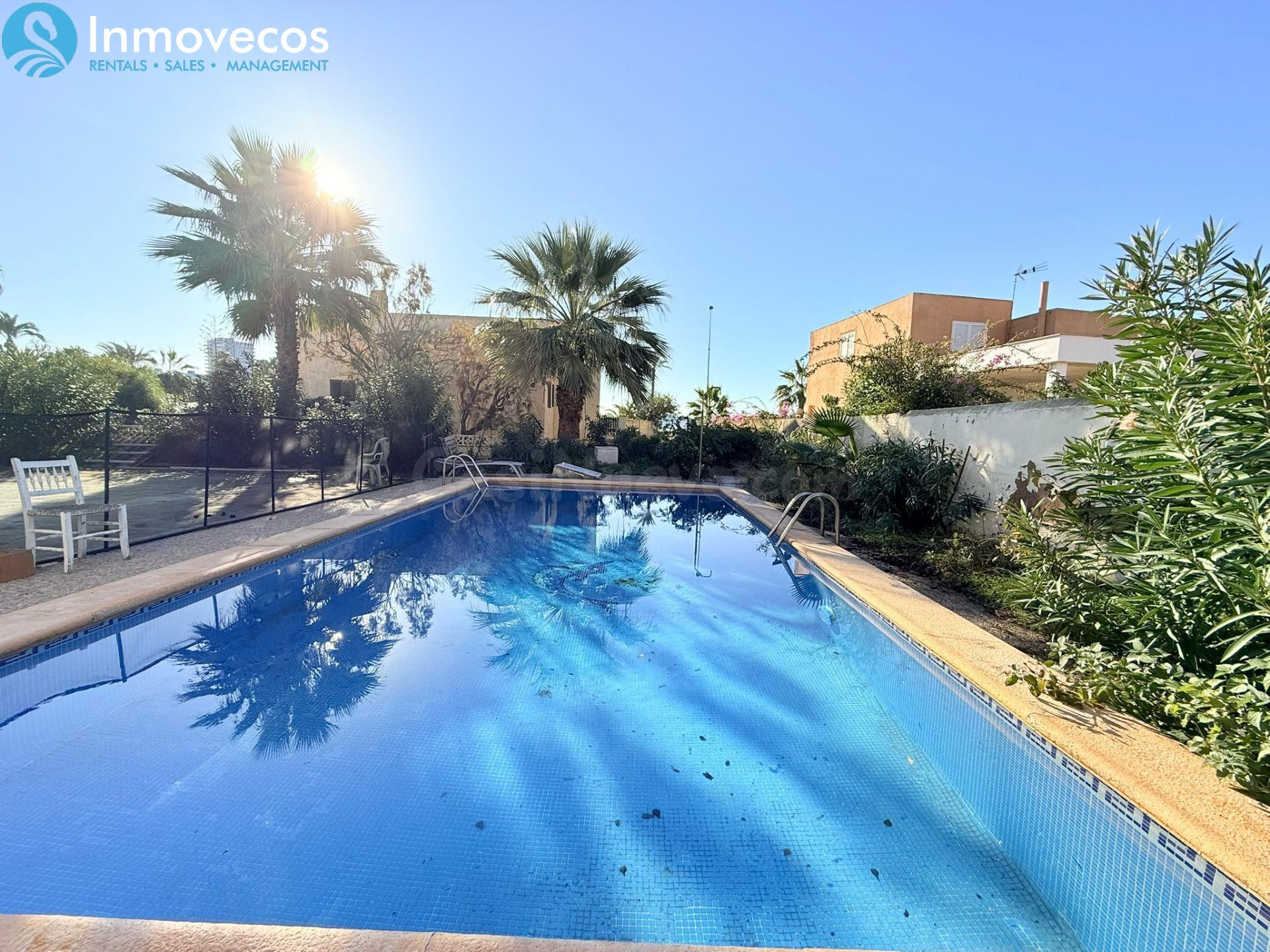 Chalet Con vistas al Mar menor en el Km 3 de La Manga del Ma - foto 4