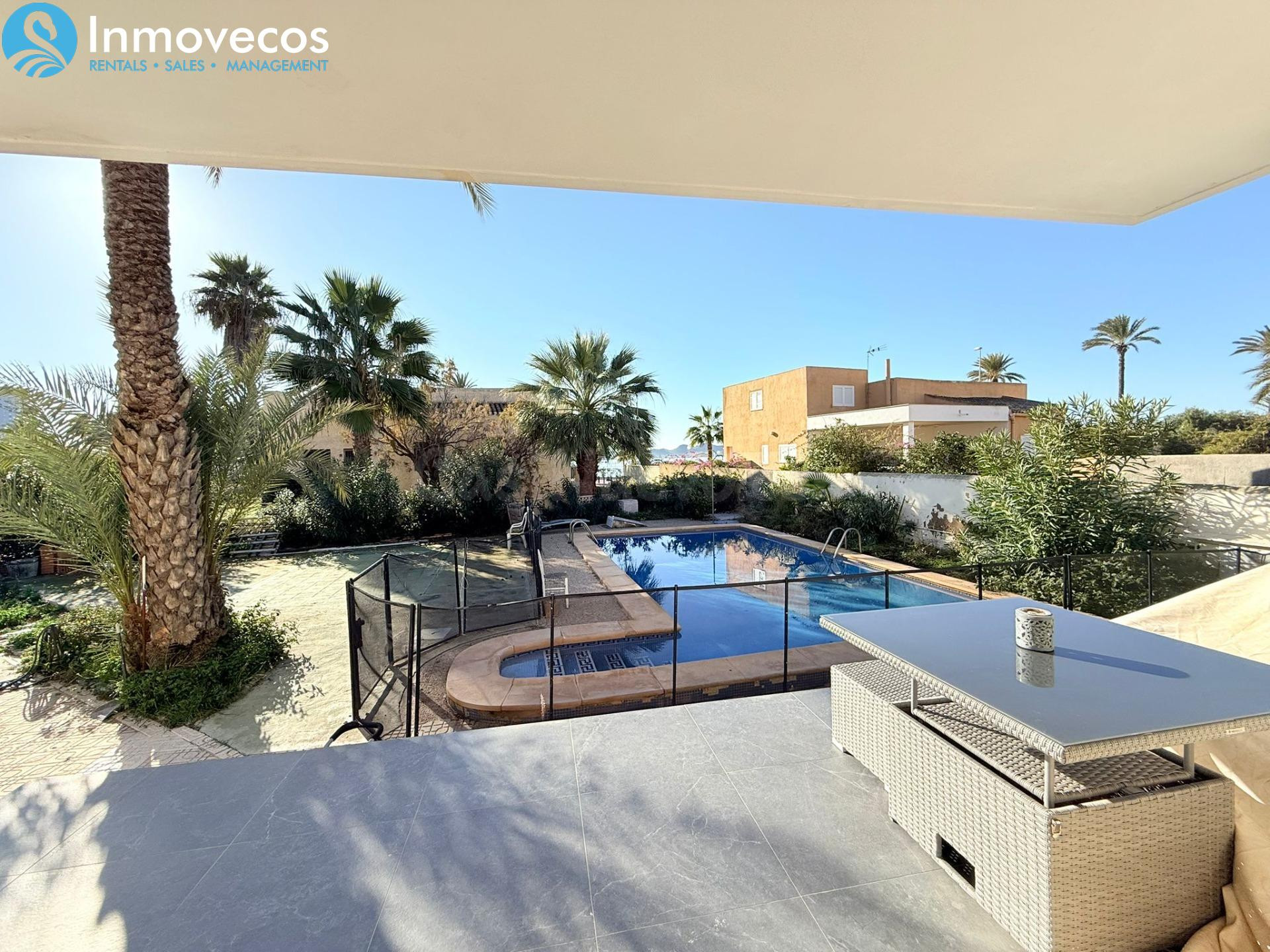 Chalet Con vistas al Mar menor en el Km 3 de La Manga del Ma - foto 5