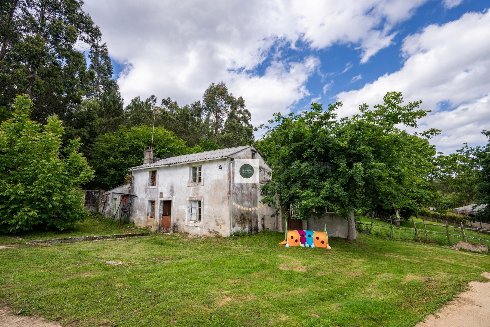 Casa para reformar con gran parcela a un paso de las playas