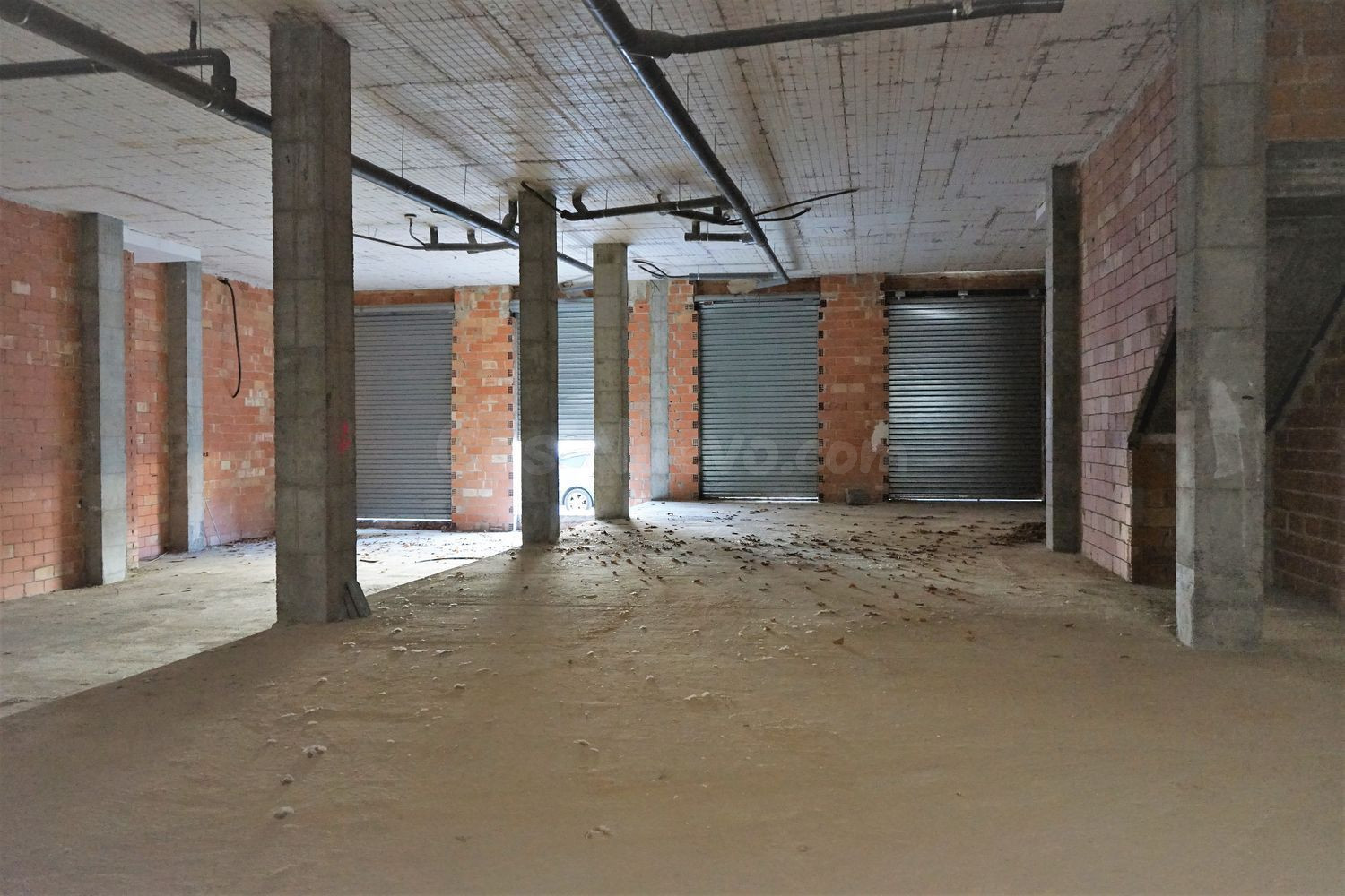 Local comercial 470m² en alquiler - Las reinas - foto 3