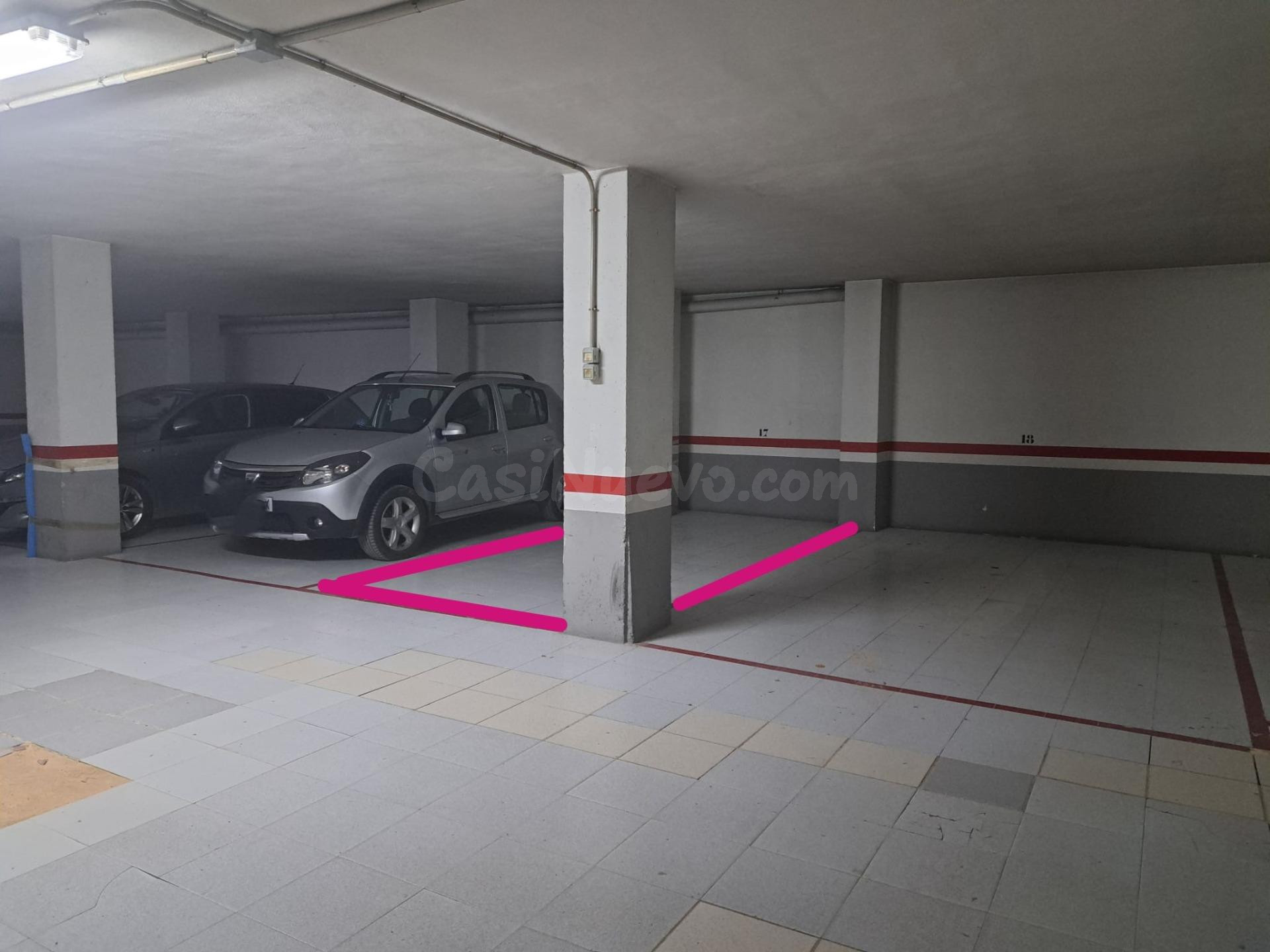 Excelente plaza de garaje y de fácil maniobra. - foto 2