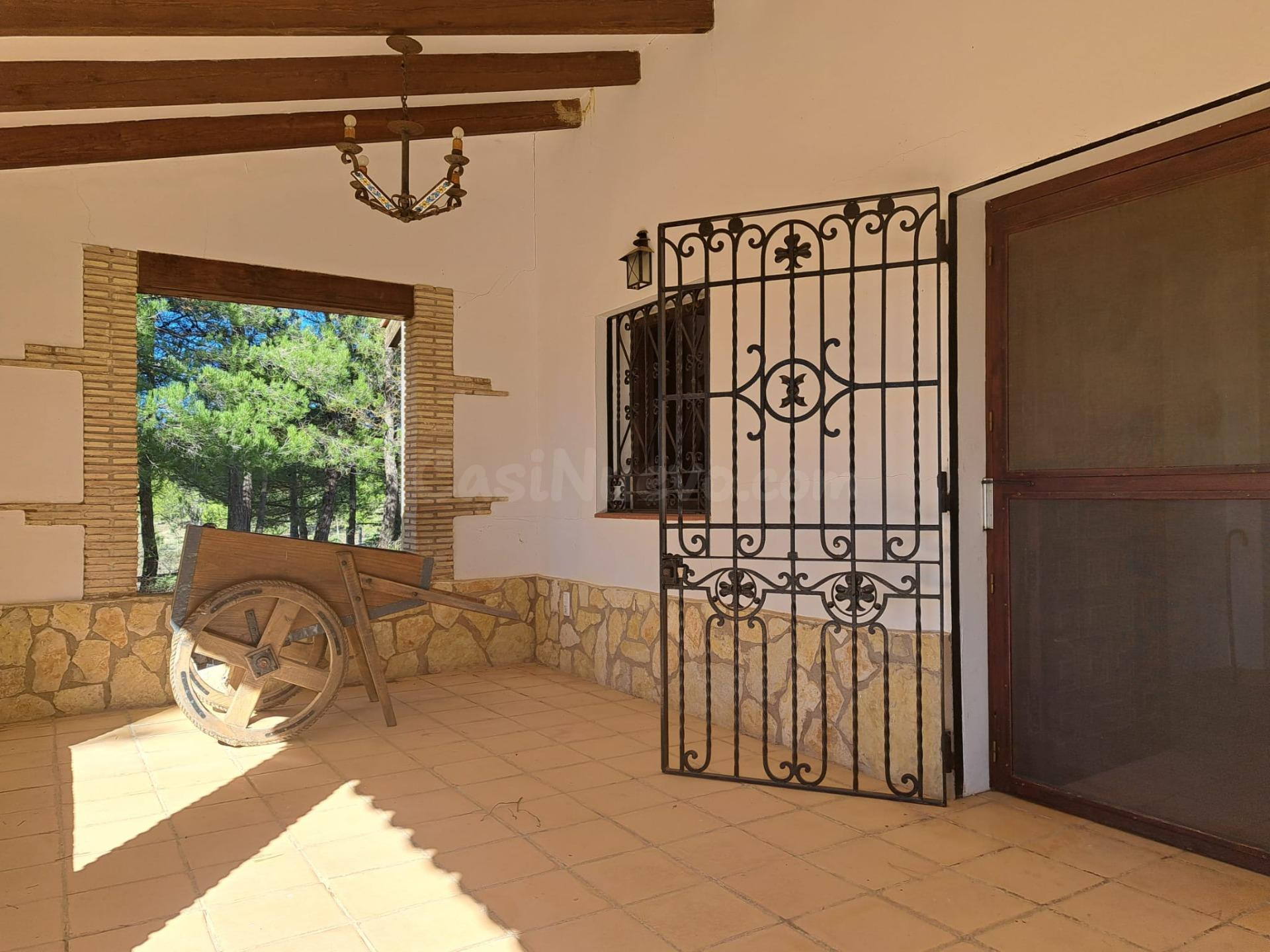 Espectacular finca rústica con piscina cerca de Requena. - foto 5
