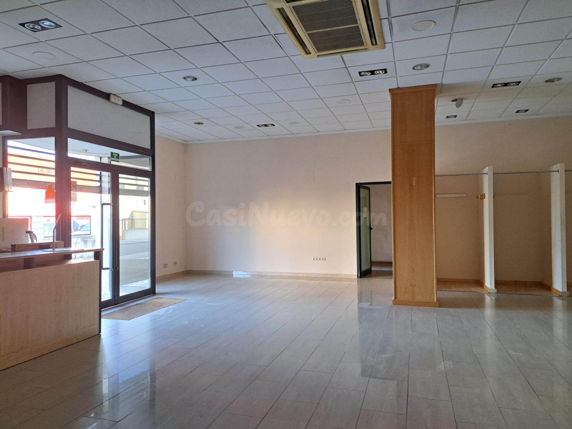 Excelente nave industrial en el Polígono El Romeral (Requena - foto 2
