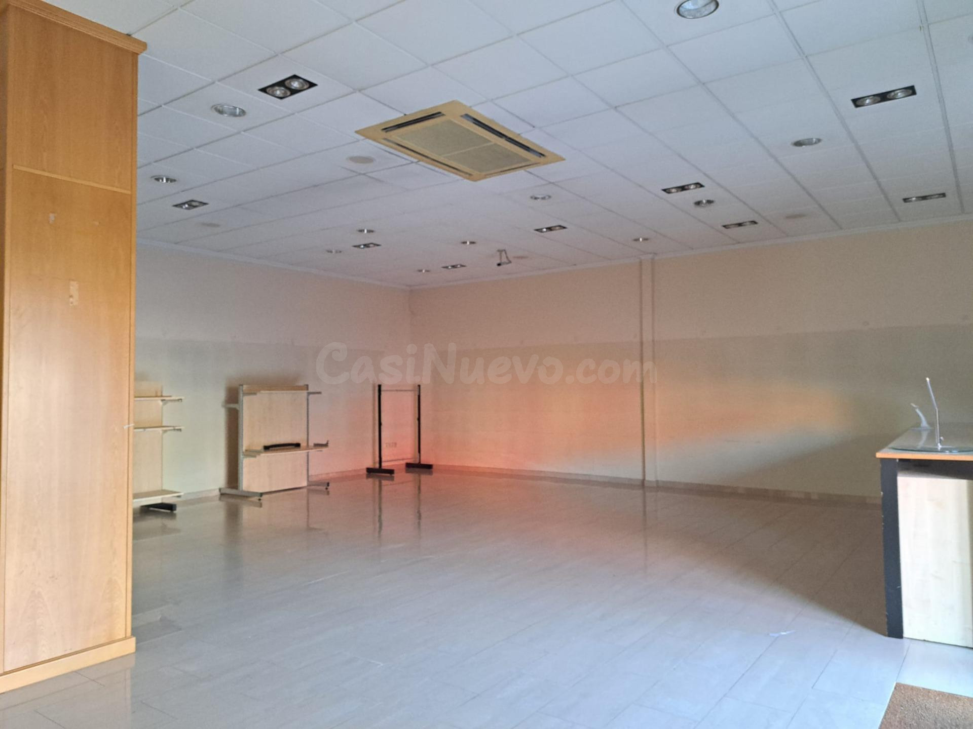 Excelente nave industrial en el Polígono El Romeral (Requena - foto 3