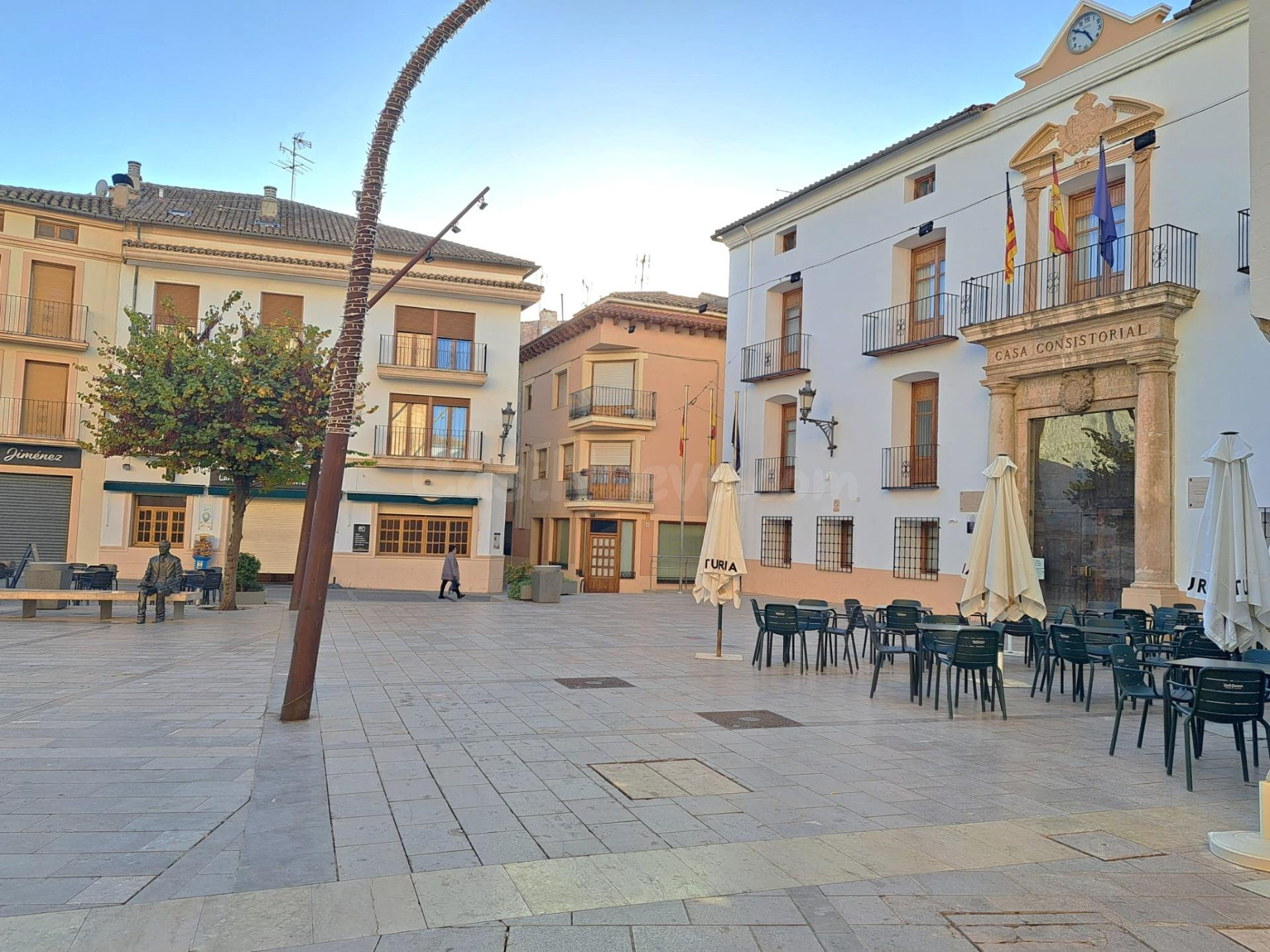 Magnífica oportunidad en el corazón de Utiel. - foto 3