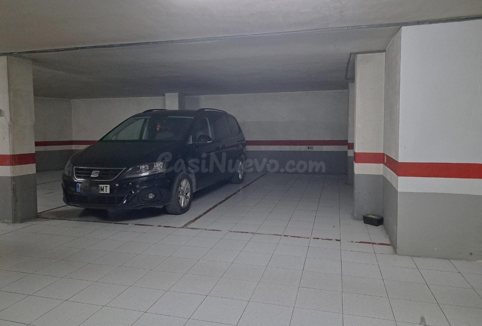 Plaza de garaje céntrica en zona de difícil aparcamiento - foto 3