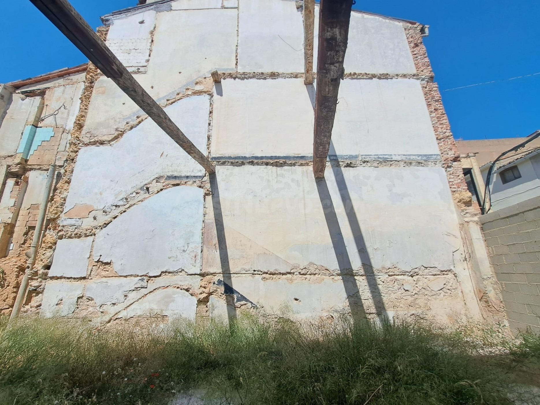Solar urbano céntrico en venta en Requena - foto 5