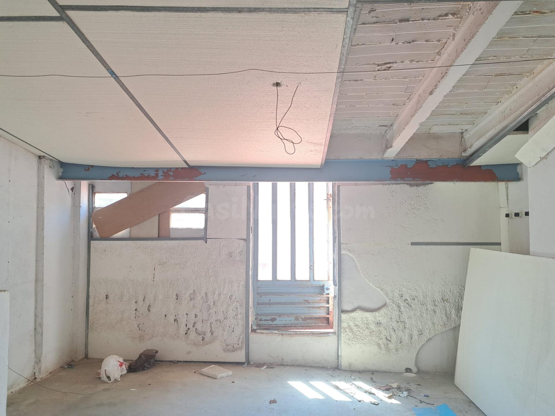 Casa con cueva y doble acceso en pleno centro histórico de R - foto 2