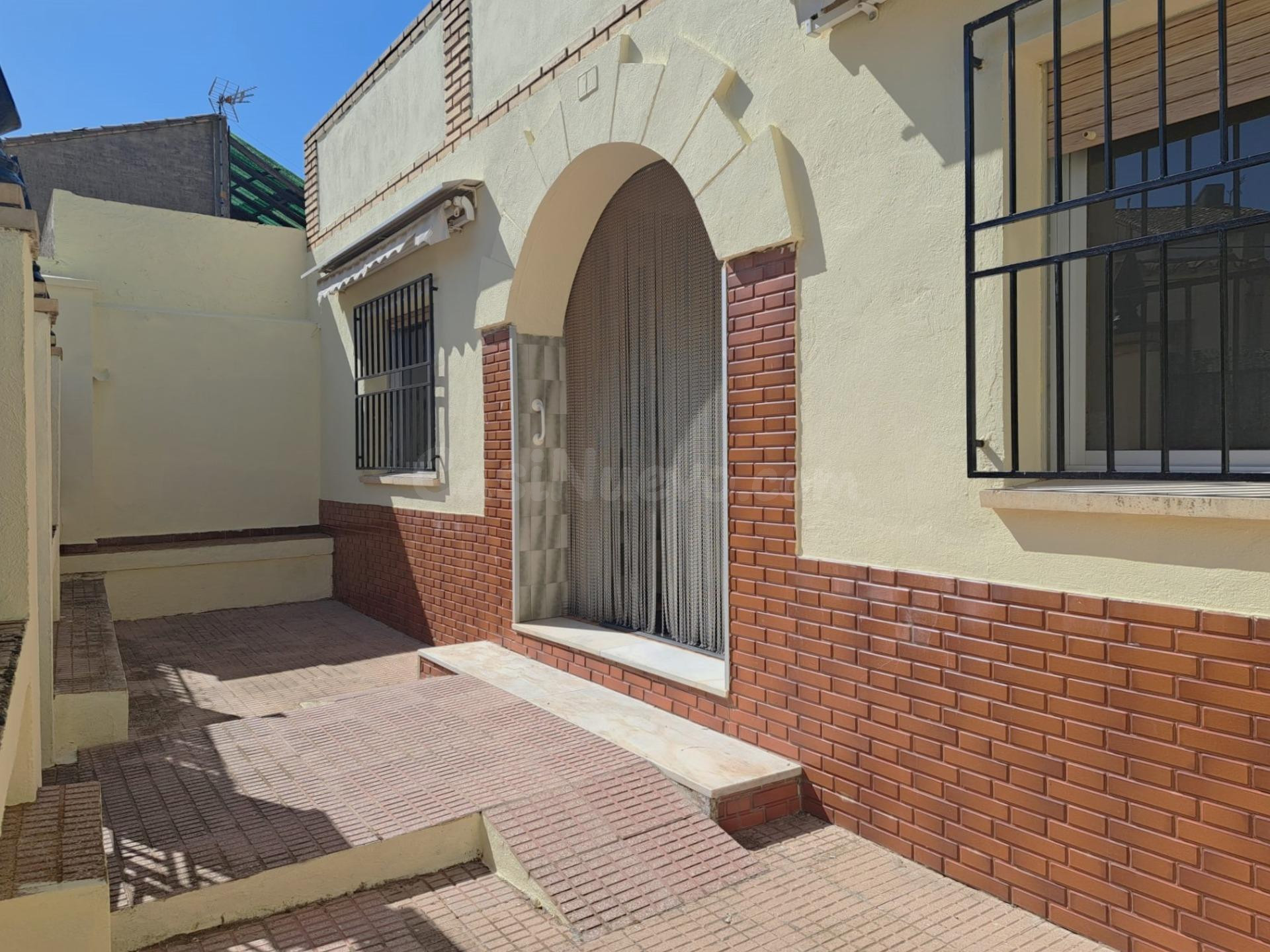 Bonita y comoda casa en en Venta en Villargordo del Cabriel  - foto 4