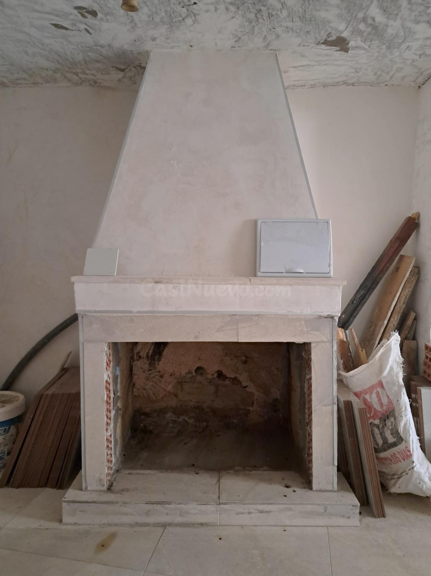 Casa en venta en pleno centro de Requena con patio al fondo. - foto 5