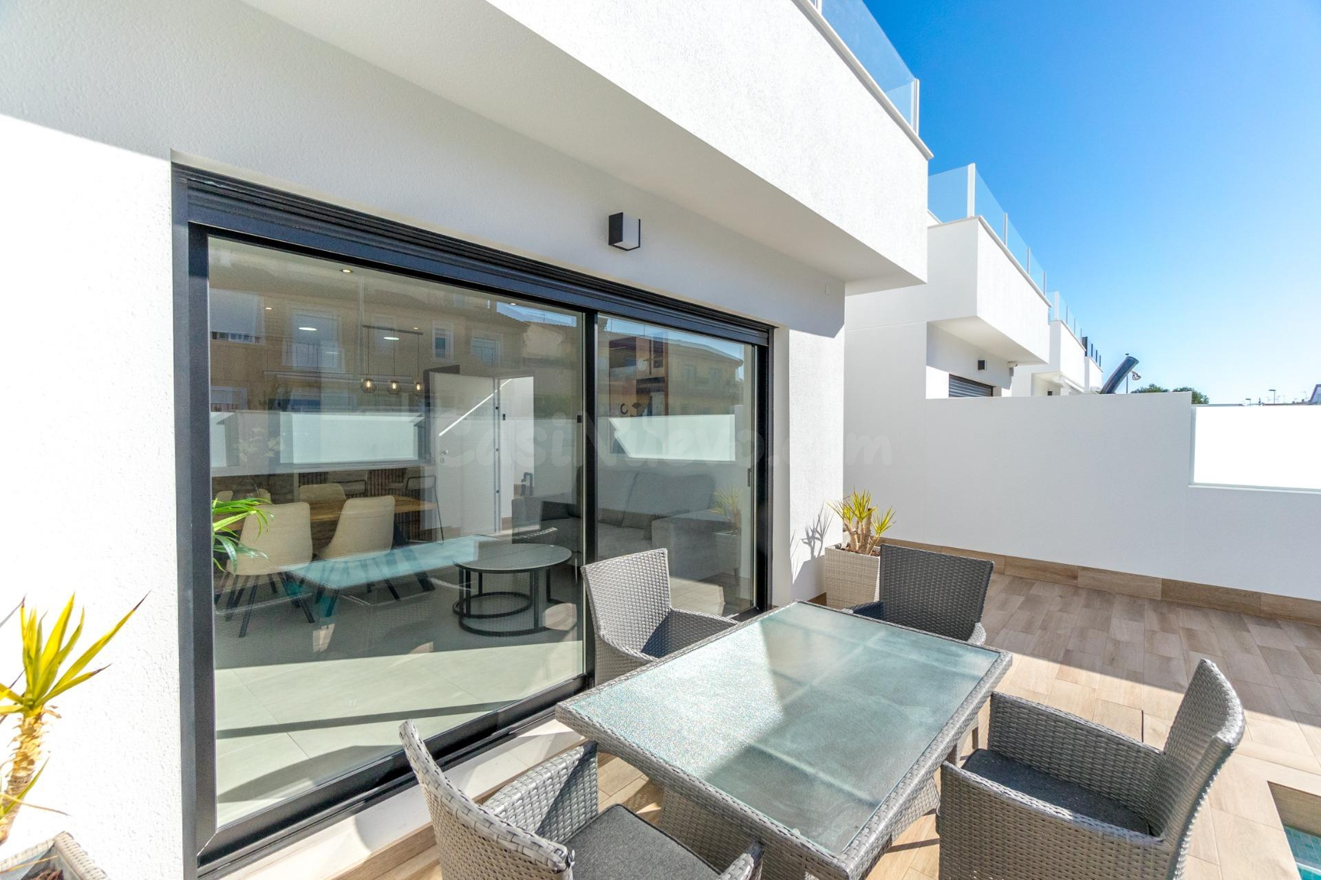 Villa con piscina privada, garaje cerrado y solárium en San  - foto 3