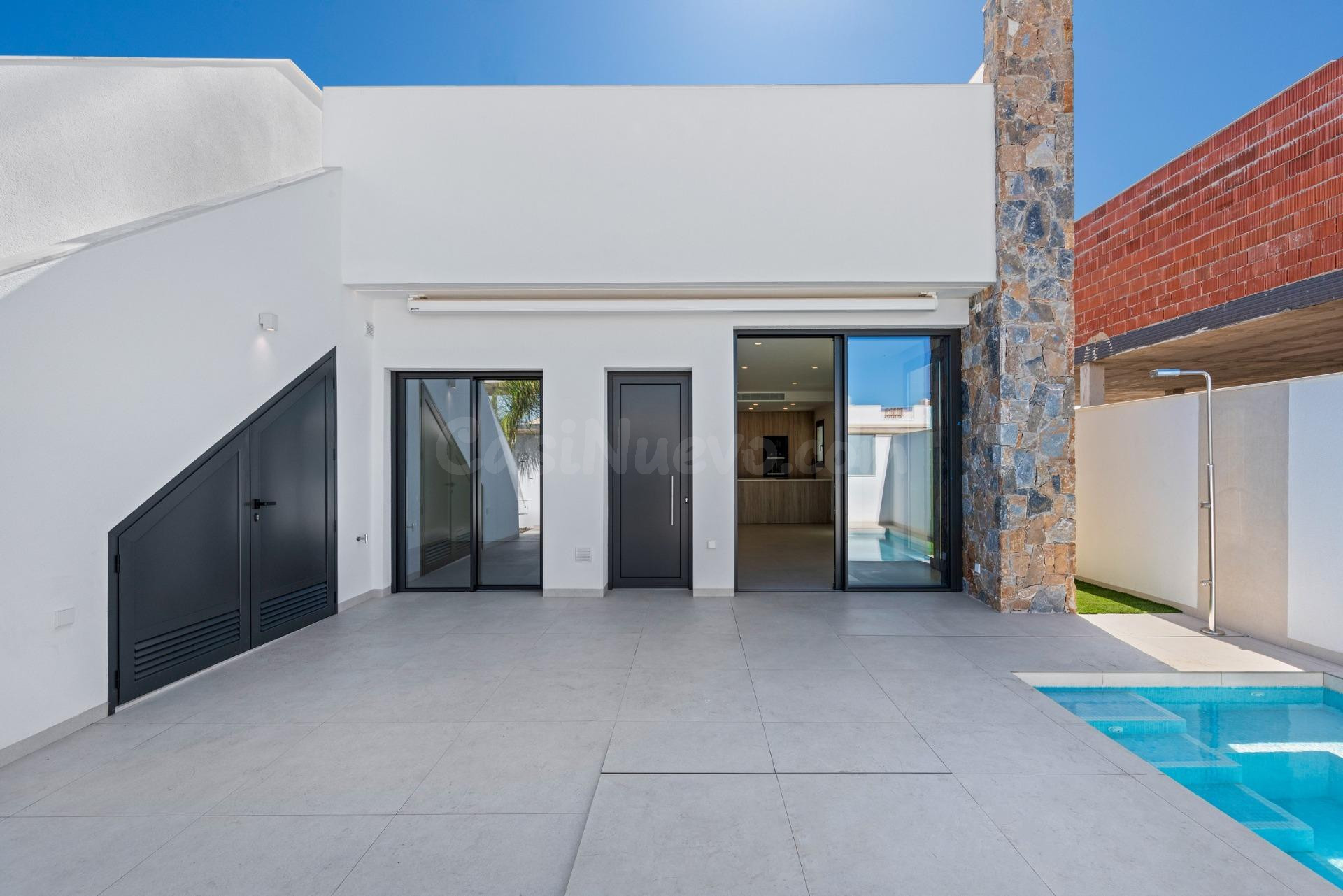 Villa moderna de una sola planta con piscina privada y solár - foto 5