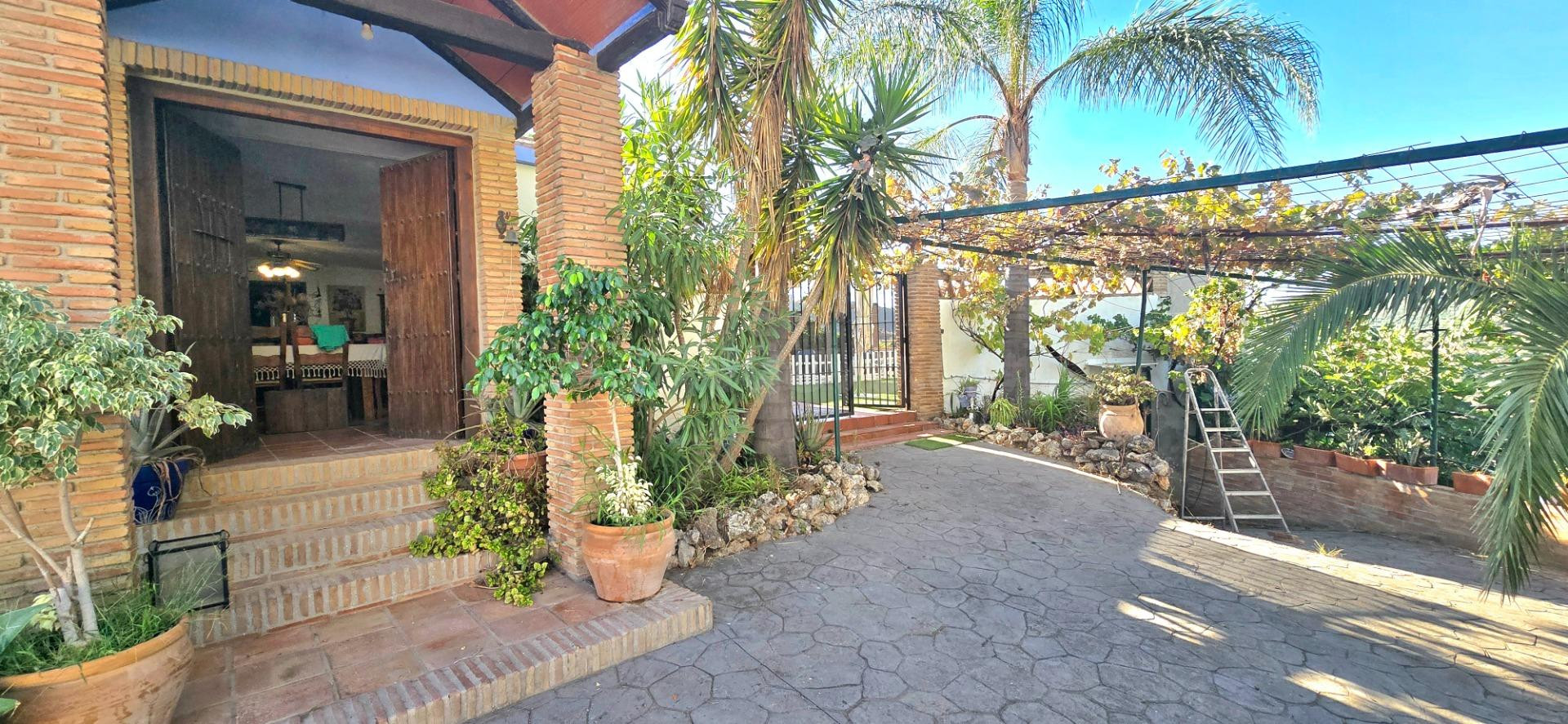 Casa de campo 5 habitaciones 320m² en venta - Ojen pueblo - foto 5