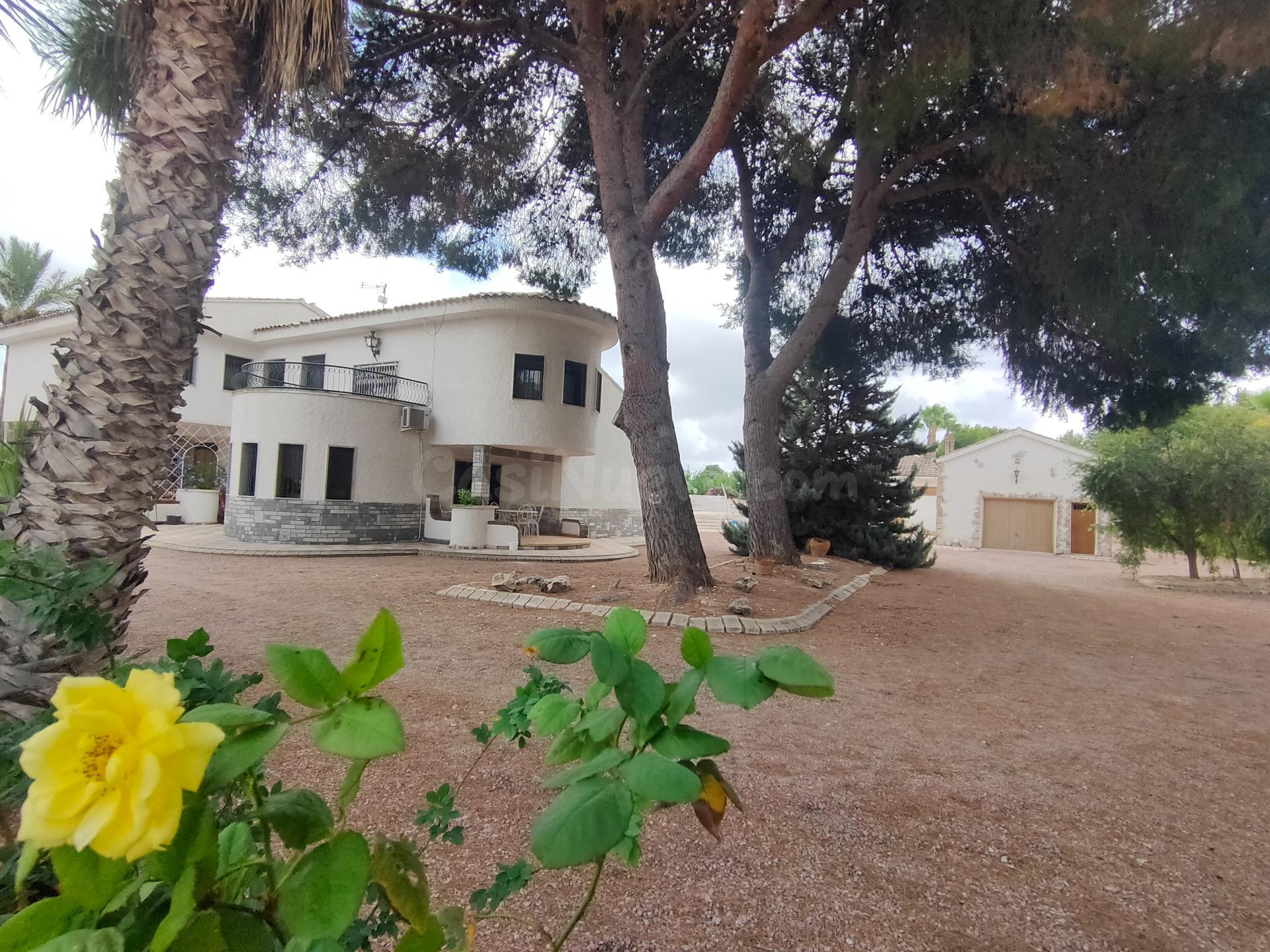 VENTA DE  VILLA DE LUJO EN ASPE - foto 3