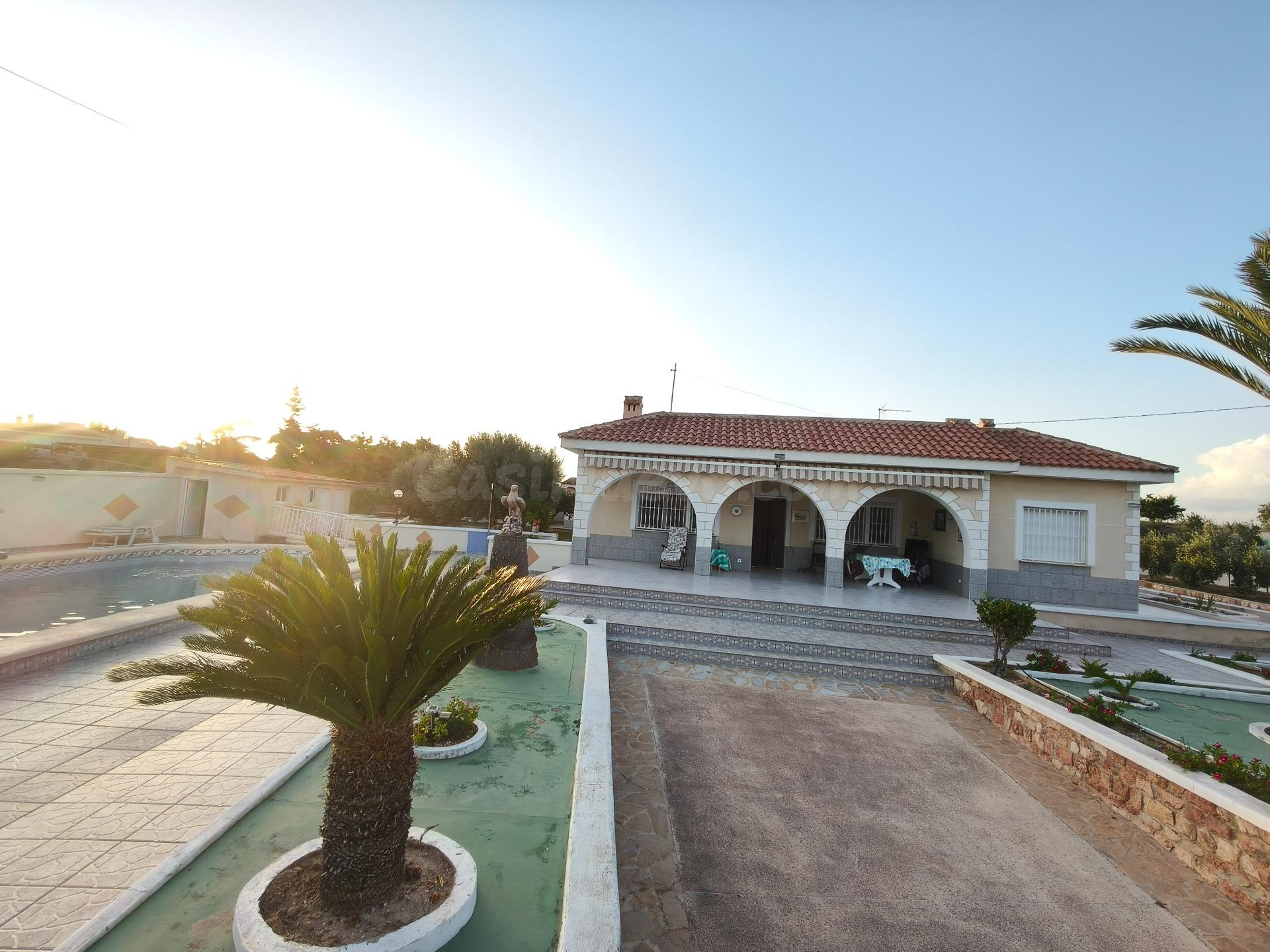 VENTA DE CHALET CON CASA DE INVITADOS EN ELCHE EL ALTET - foto 5