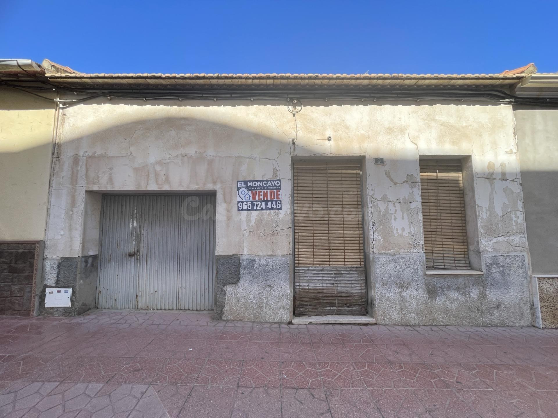 Casa baja con gran parcela y amplio jardín interior en Guard - foto 2