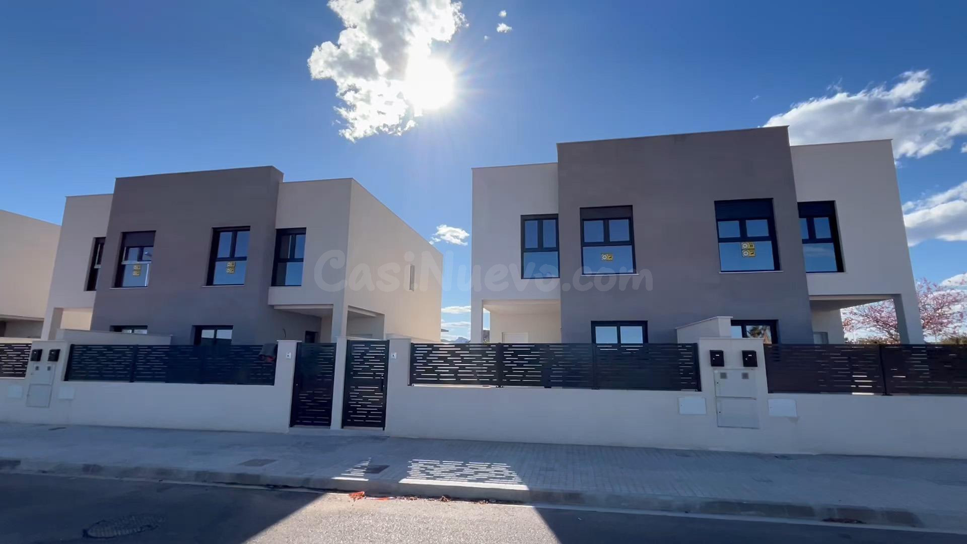 Adosado 4 habitaciones 146m² en venta - Zona la estacion