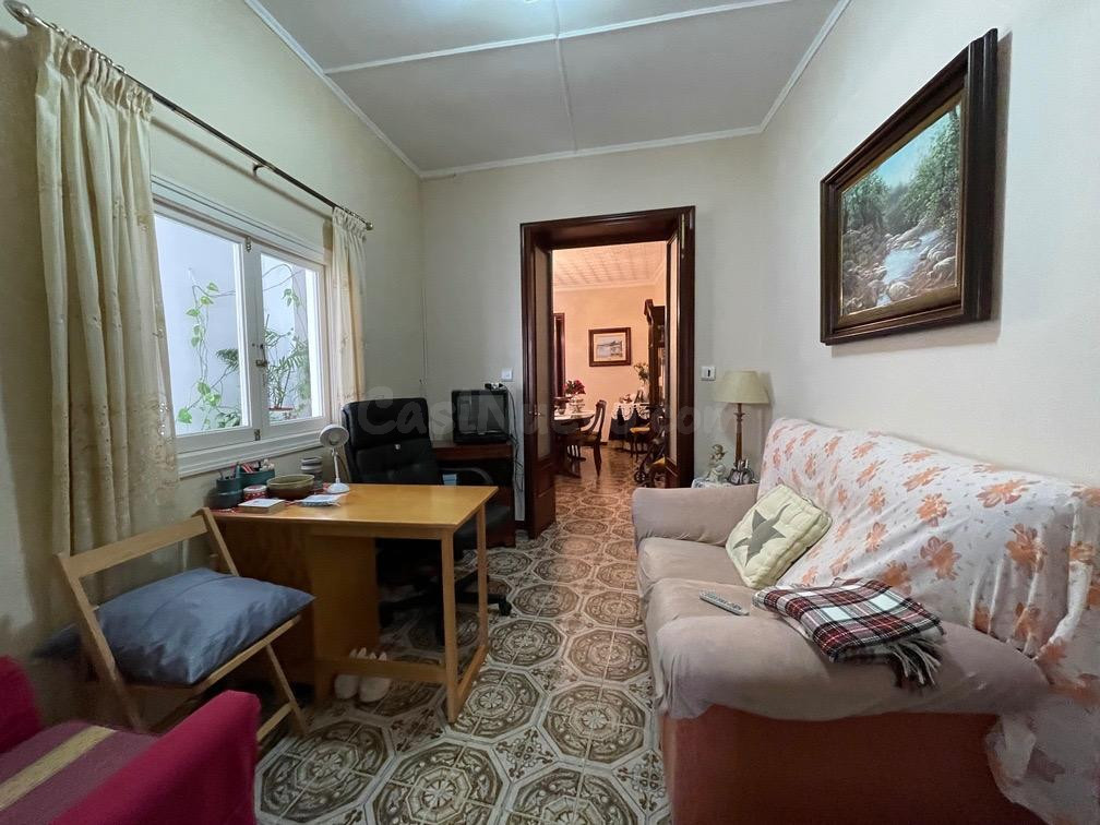 Encantadora Casa de Pueblo en Mahón: Espacios Amplios y Enca - foto 4