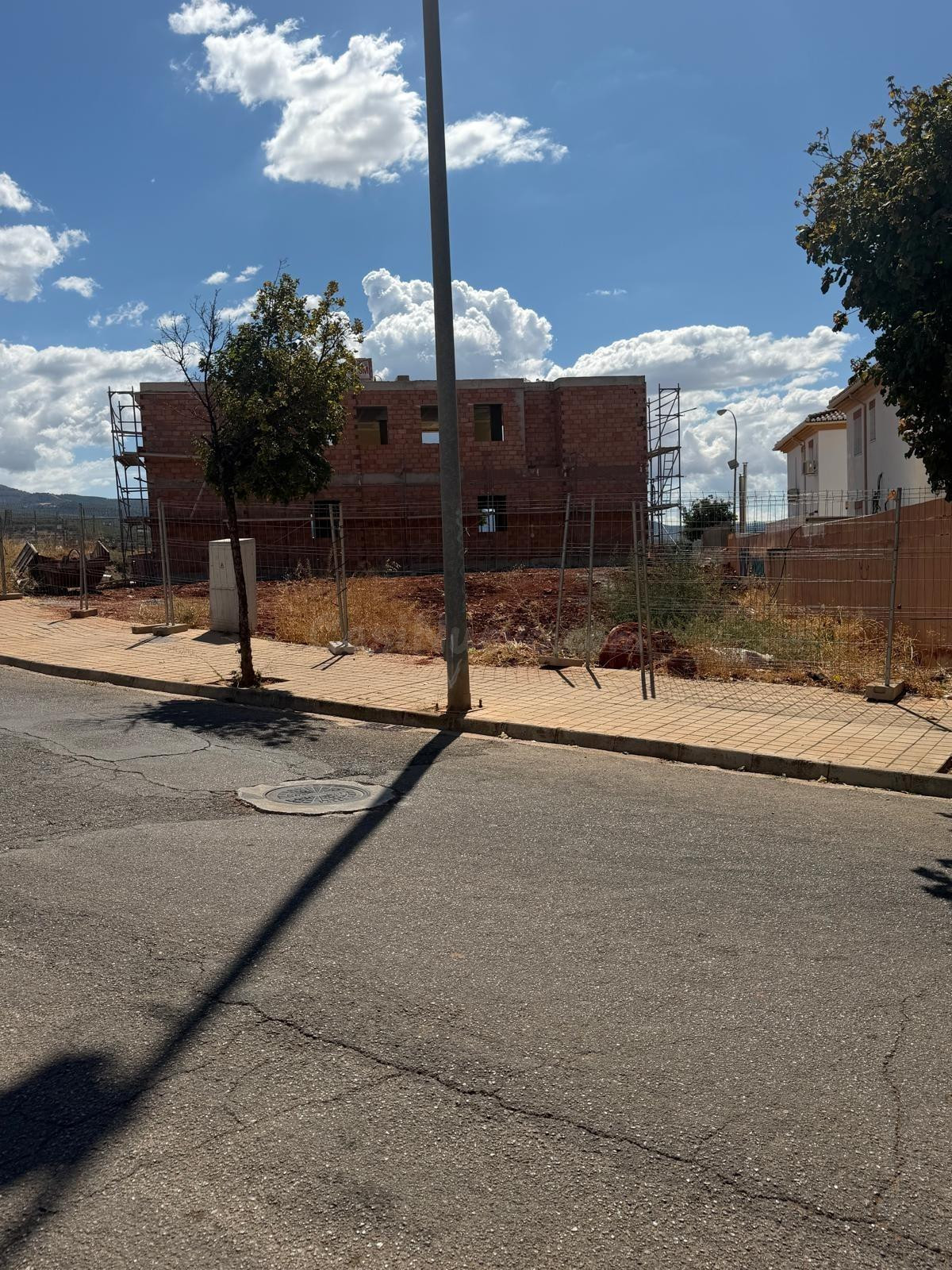 Parcela urbana de 369 m2 en Calle Antonio Machado – Huétor Vega - foto 5